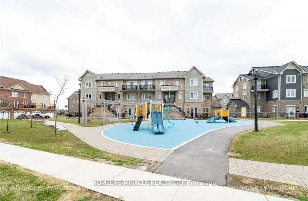 Photo 4 of Unit 155, 250 Sunny Meadow Boulevard, Brampton, Sandringham-Wellington — HOMEH