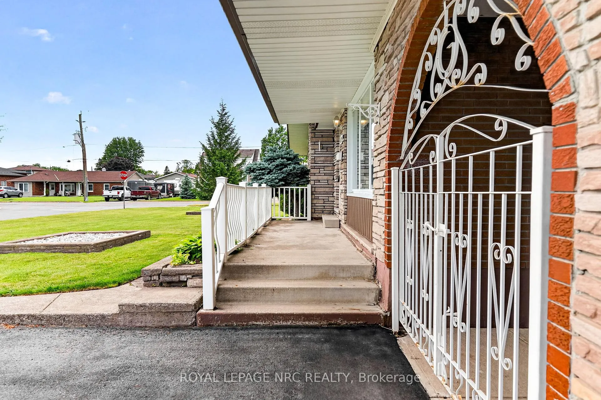 Photo 5 of 69 Royal Road, Port Colborne, Main Street — HOMEH