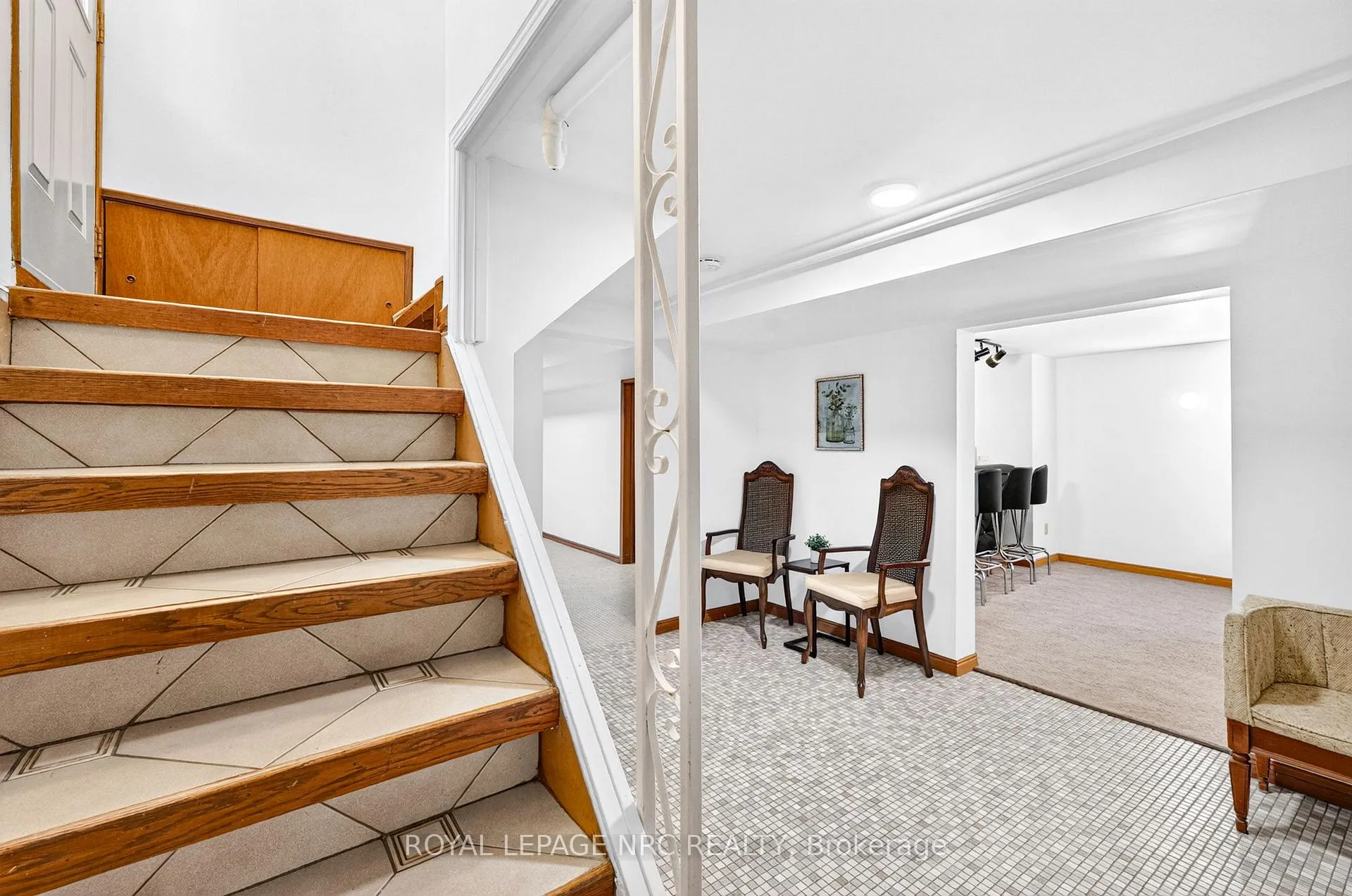 Photo 23 of 69 Royal Road, Port Colborne, Main Street — HOMEH
