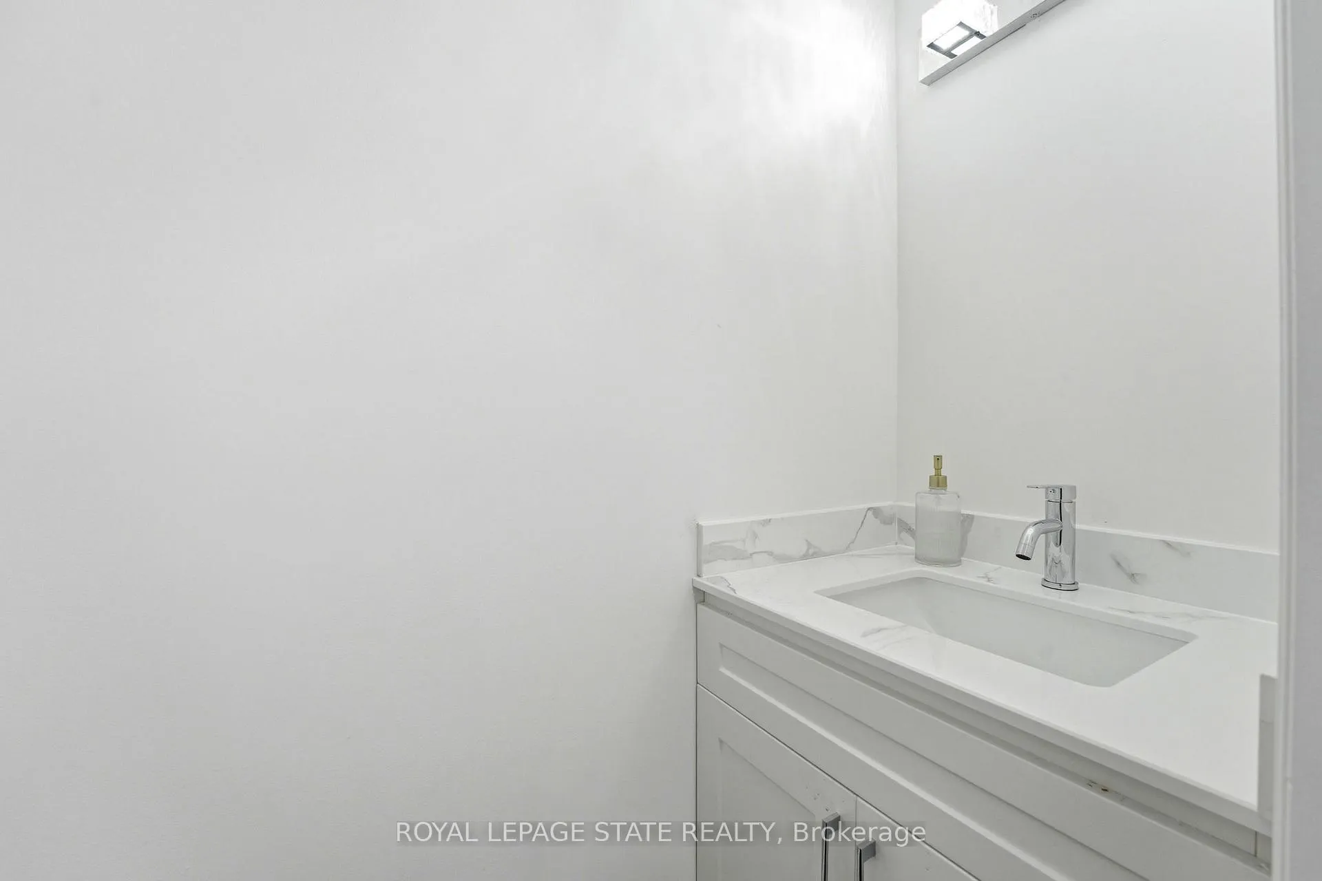 Photo 31 of Unit 15, 1983 Main Street W, Hamilton, Ainslie Wood — HOMEH