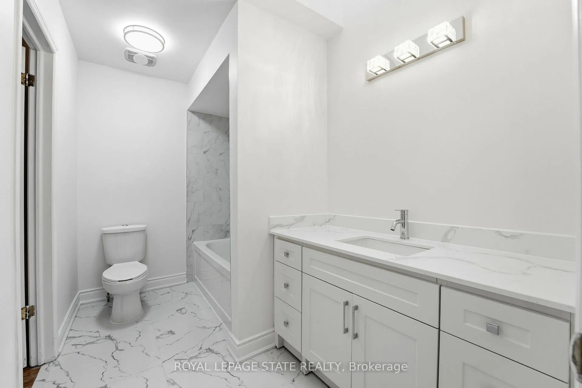 Photo 32 of Unit 15, 1983 Main Street W, Hamilton, Ainslie Wood — HOMEH