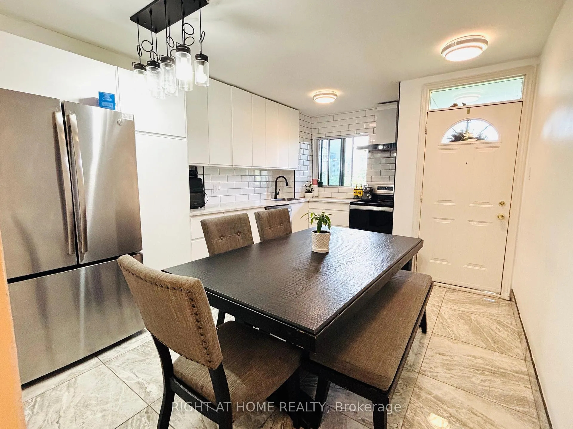 Photo 1 of Unit 315, 95 Leeward Glenway, Toronto, Flemingdon Park — HOMEH