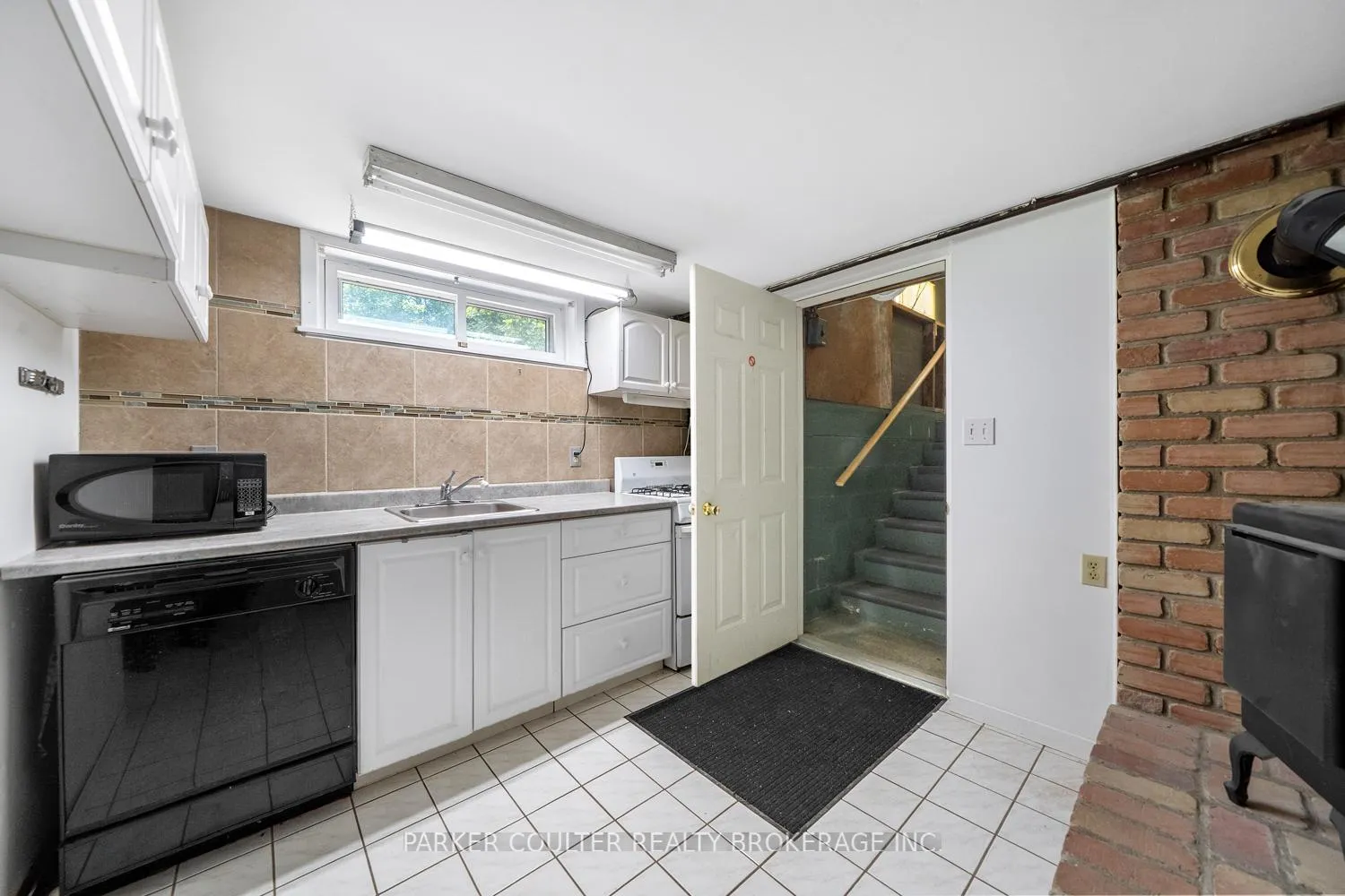 Photo 34 of 85 Evans Avenue W, Gravenhurst, Muskoka (S) — HOMEH