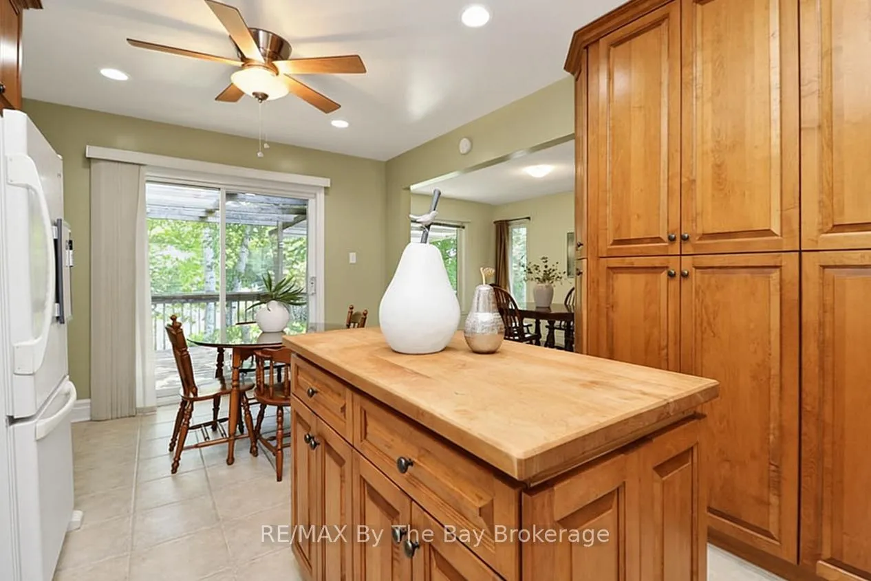 Photo 14 of 54 Fairway Crescent, Wasaga Beach — HOMEH