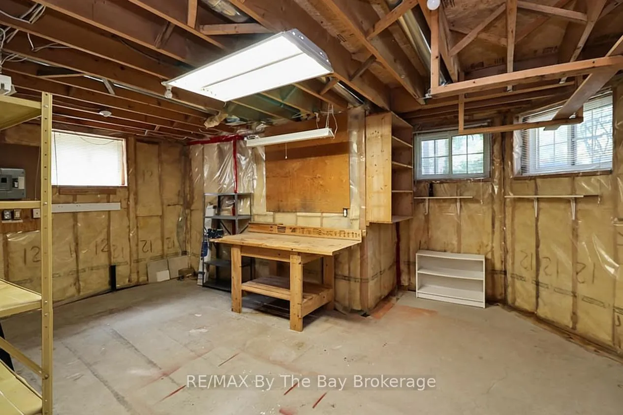 Photo 31 of 54 Fairway Crescent, Wasaga Beach — HOMEH