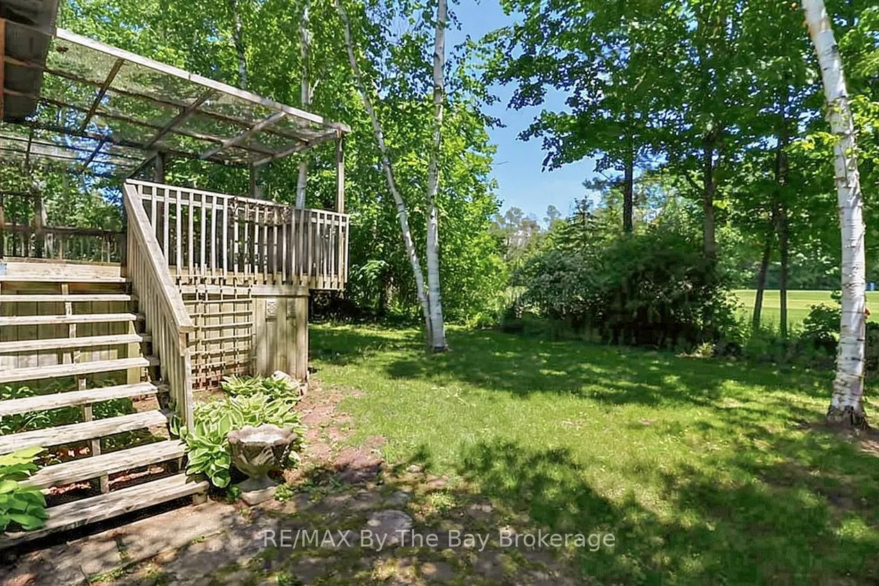 Photo 42 of 54 Fairway Crescent, Wasaga Beach — HOMEH