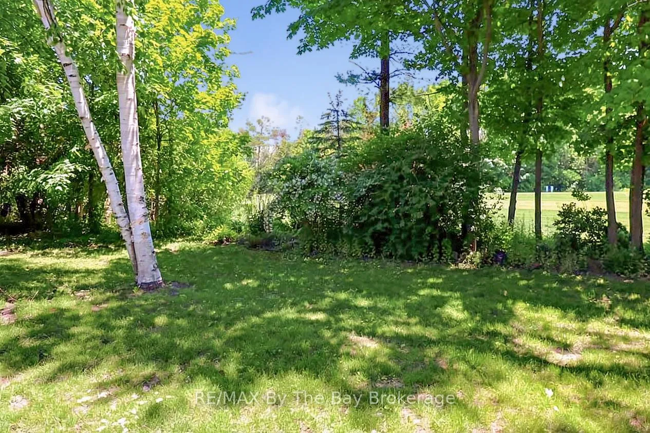 Photo 40 of 54 Fairway Crescent, Wasaga Beach — HOMEH