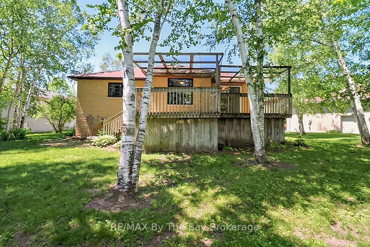 Photo 46 of 54 Fairway Crescent, Wasaga Beach — HOMEH
