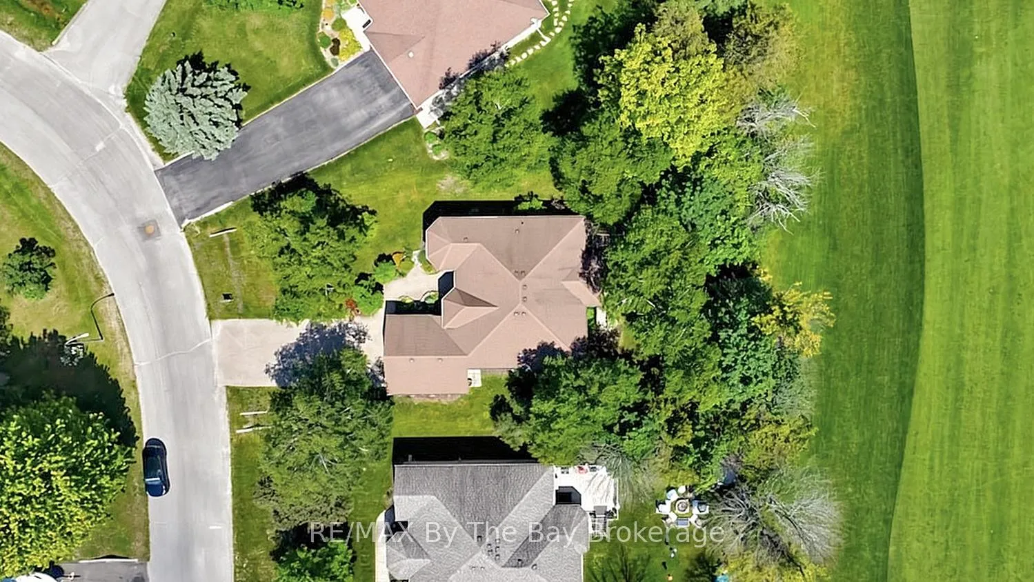 Photo 45 of 54 Fairway Crescent, Wasaga Beach — HOMEH
