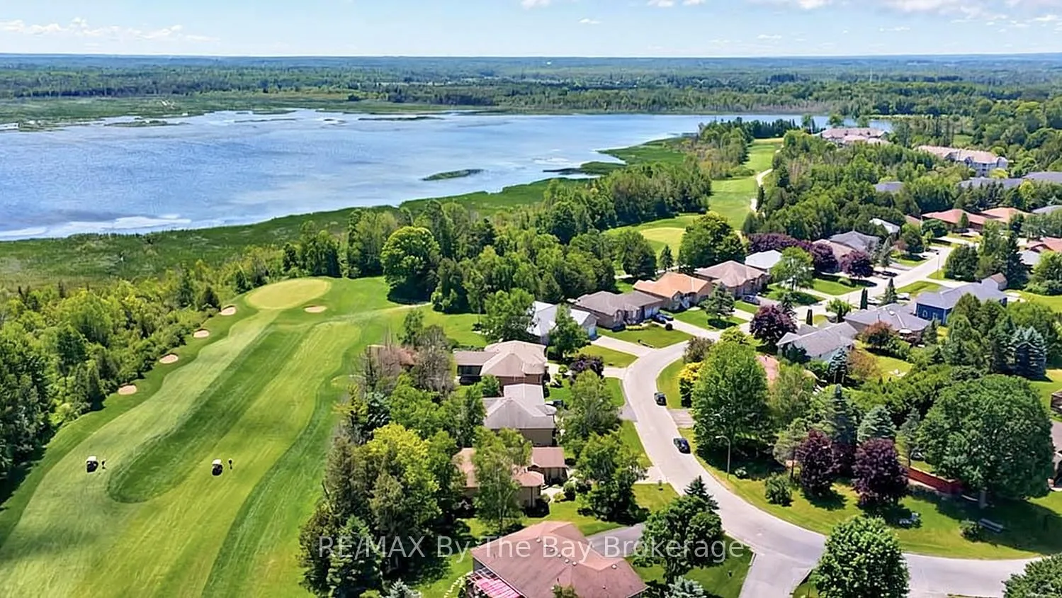 Photo 48 of 54 Fairway Crescent, Wasaga Beach — HOMEH