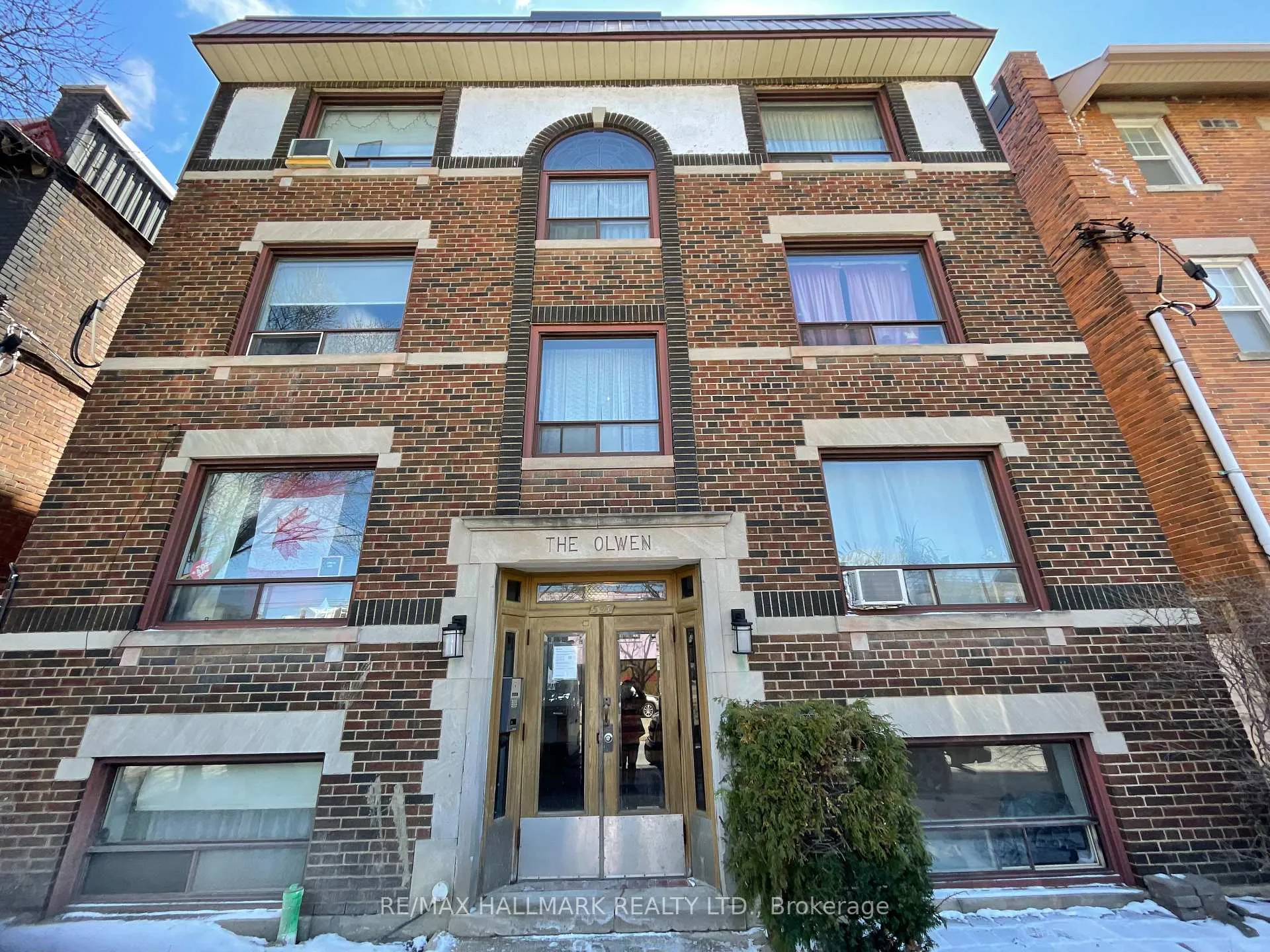 Photo 2 of Unit 3, 597 St Clair Avenue W, Toronto, Wychwood — HOMEH