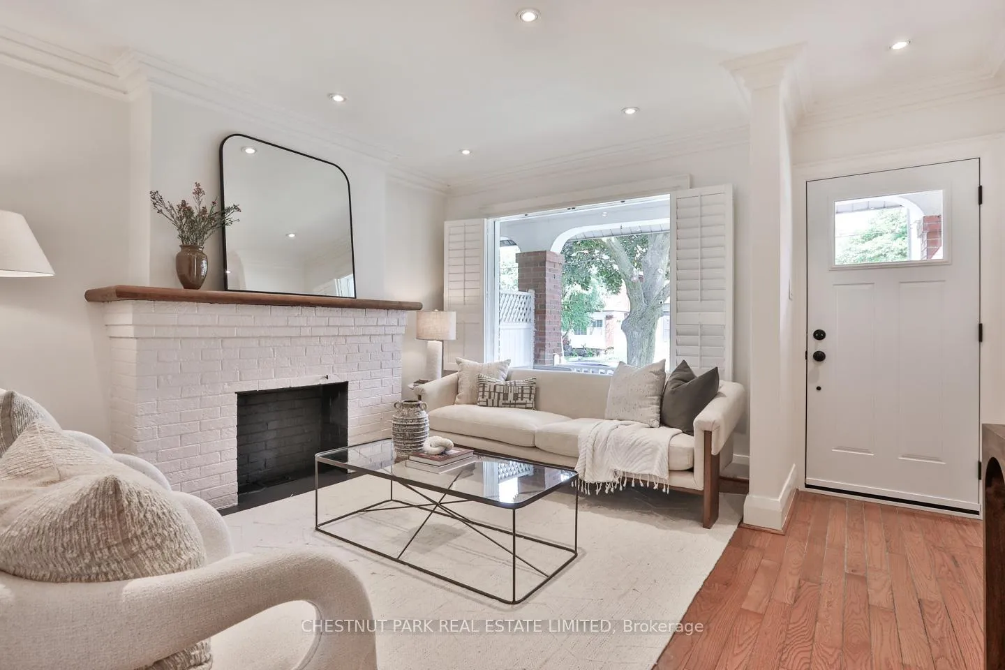 Photo 3 of 227 Bowood Avenue, Toronto, Lawrence Park North — HOMEH