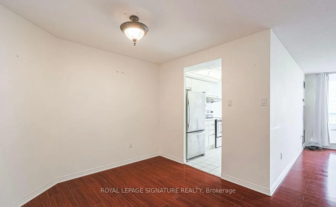 Photo 17 of Unit 1003, 7250 Yonge Street, Vaughan, Crestwood-Springfarm-Yorkhill — HOMEH