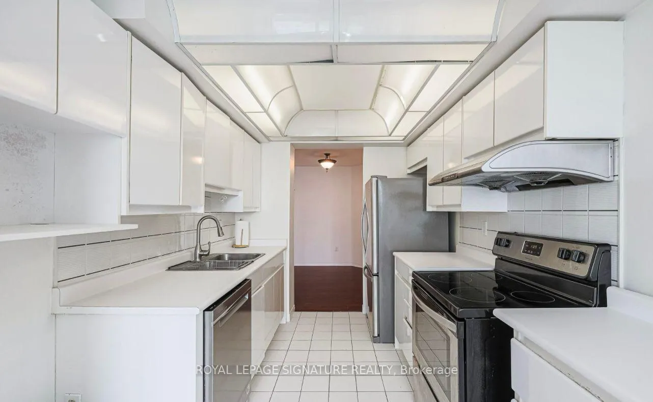 Photo 26 of Unit 1003, 7250 Yonge Street, Vaughan, Crestwood-Springfarm-Yorkhill — HOMEH