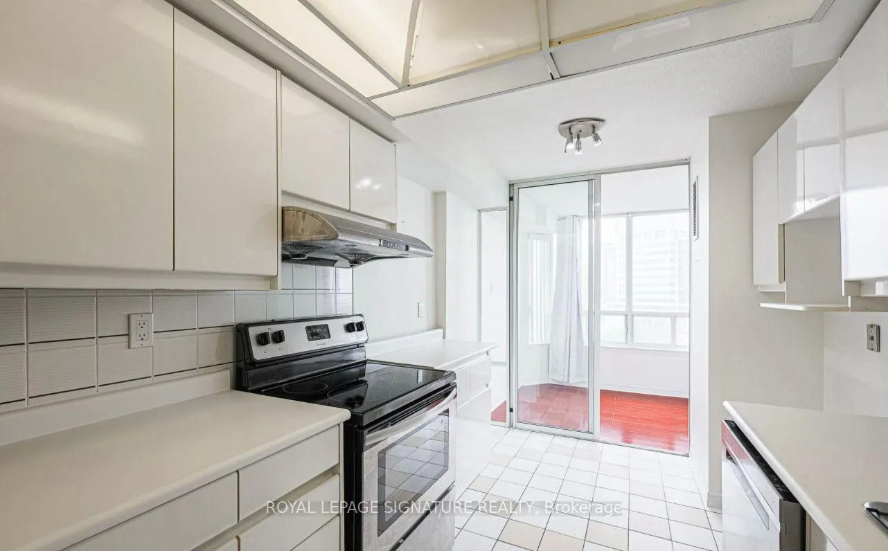 Photo 29 of Unit 1003, 7250 Yonge Street, Vaughan, Crestwood-Springfarm-Yorkhill — HOMEH
