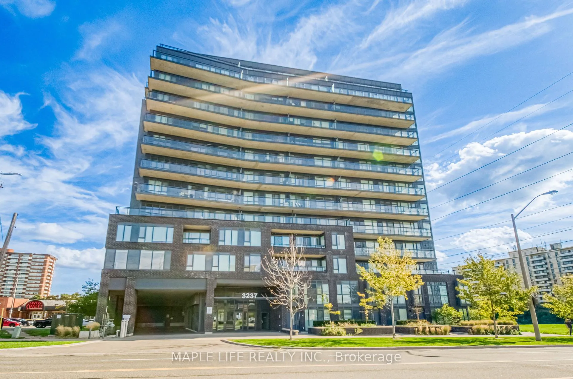 Photo 2 of Unit 804, 3237 Bayview Avenue, North York, Bayview Woods-Steeles — HOMEH