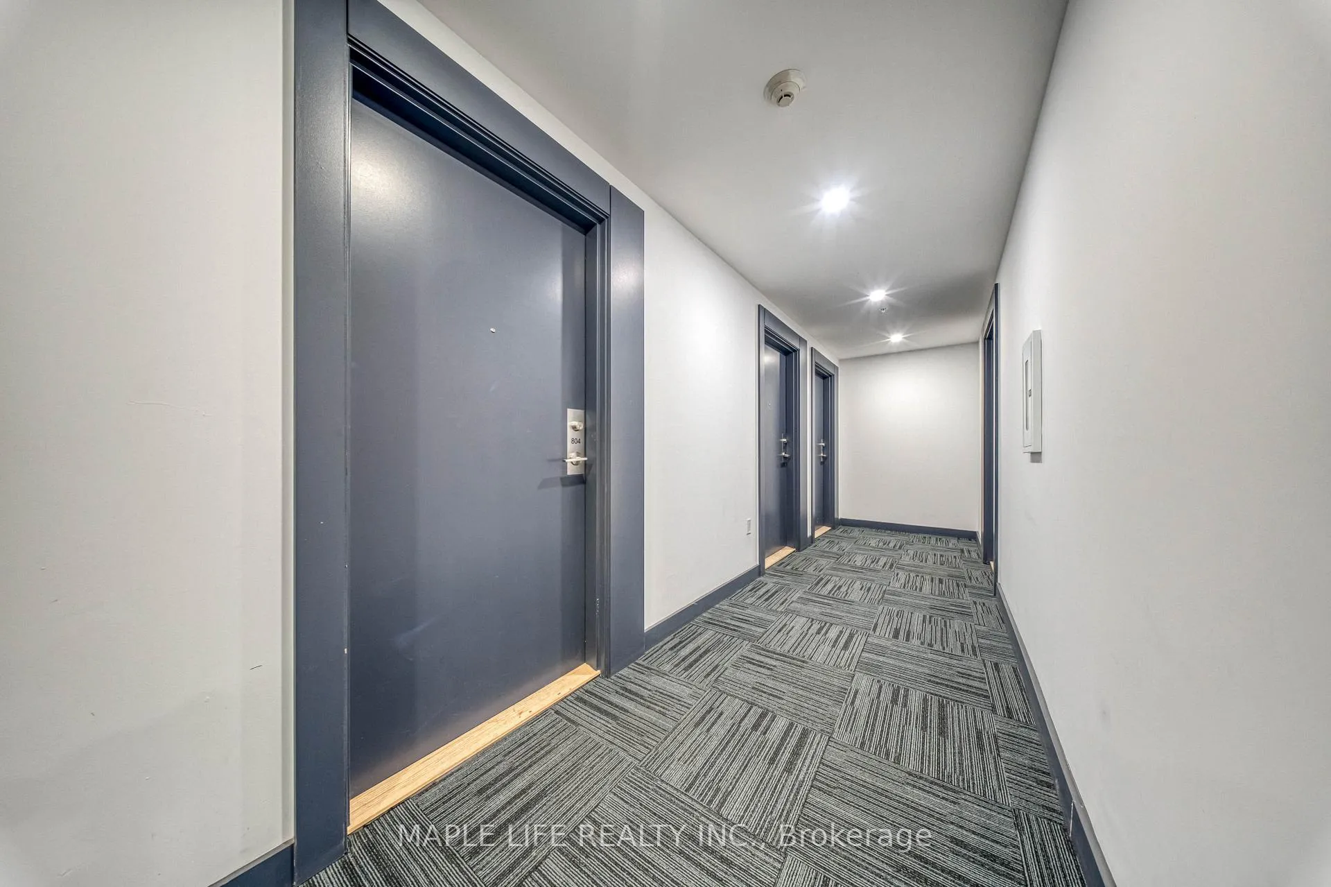 Photo 4 of Unit 804, 3237 Bayview Avenue, North York, Bayview Woods-Steeles — HOMEH