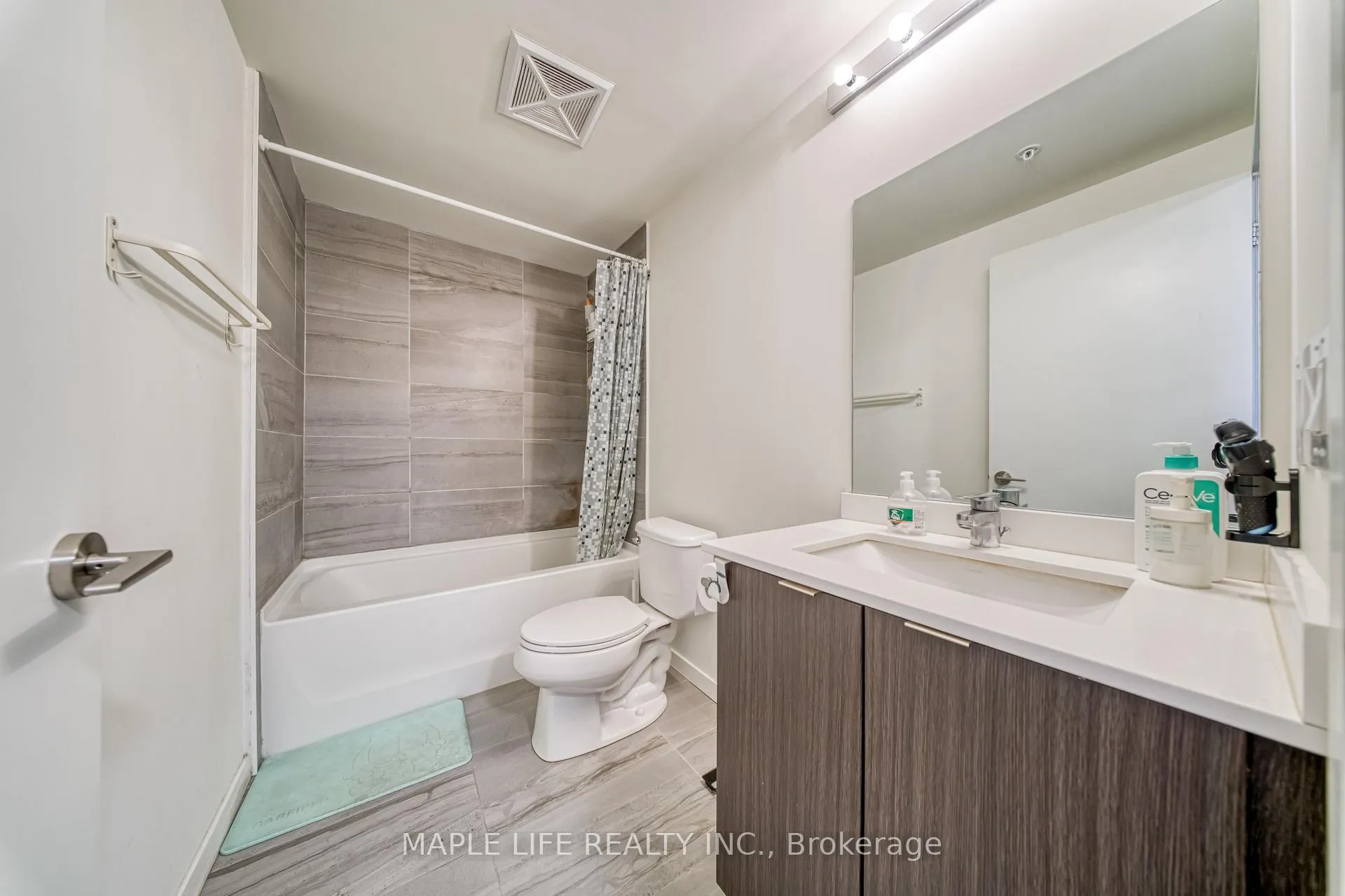 Photo 12 of Unit 804, 3237 Bayview Avenue, North York, Bayview Woods-Steeles — HOMEH
