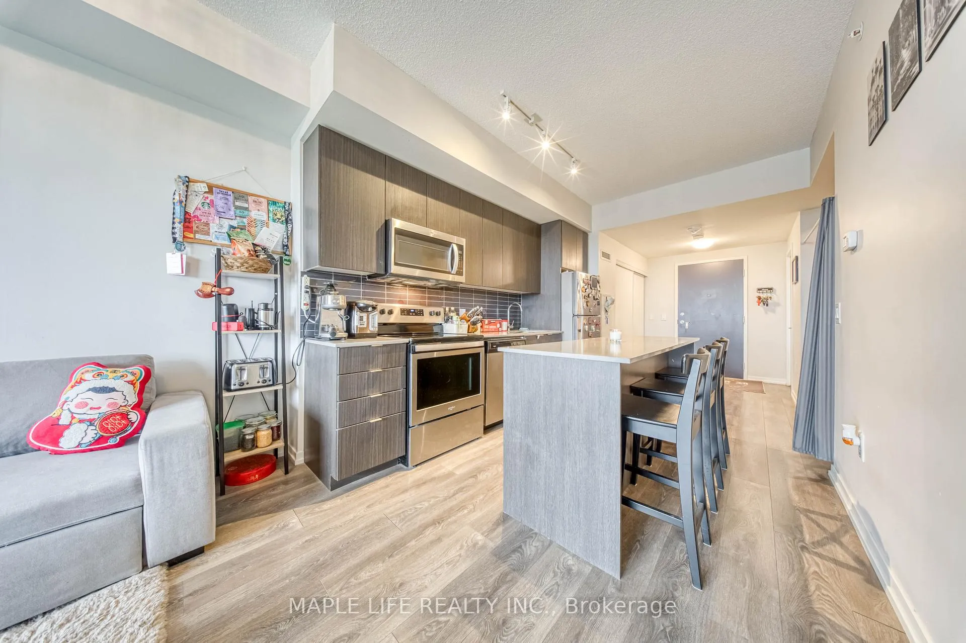 Photo 17 of Unit 804, 3237 Bayview Avenue, North York, Bayview Woods-Steeles — HOMEH