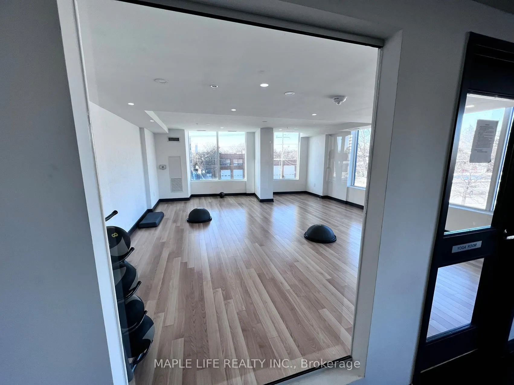 Photo 37 of Unit 804, 3237 Bayview Avenue, North York, Bayview Woods-Steeles — HOMEH
