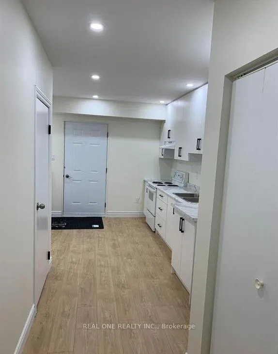 Photo 12 of Unit Basement, 18 Leggott Avenue, Barrie, Painswick North — HOMEH