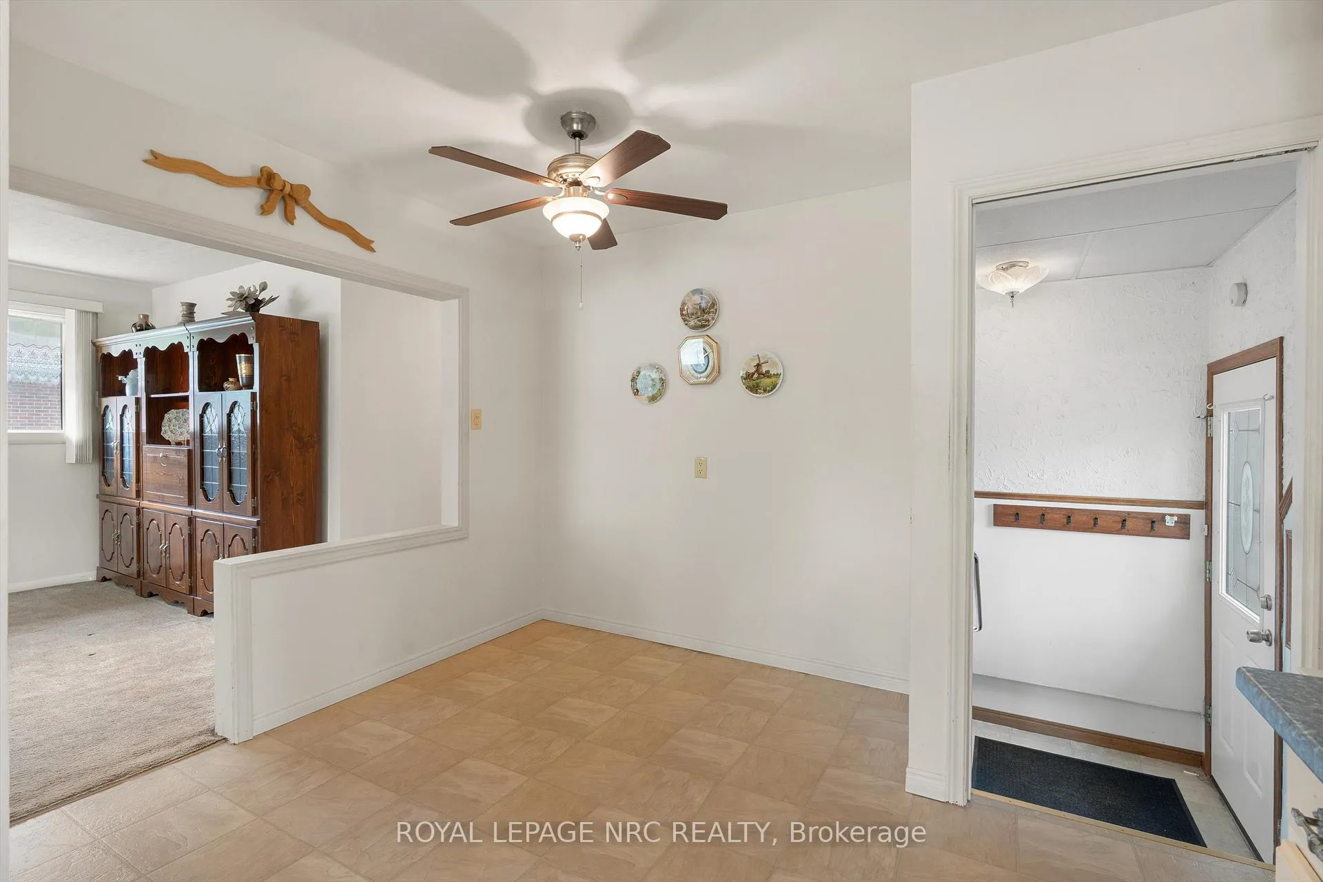 Photo 10 of 6502 Brock Street, Niagara Falls, Stamford — HOMEH