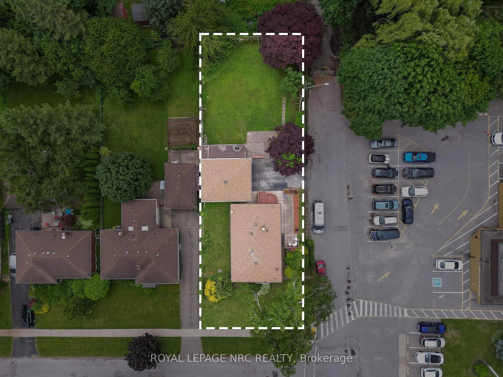 Photo 30 of 6502 Brock Street, Niagara Falls, Stamford — HOMEH