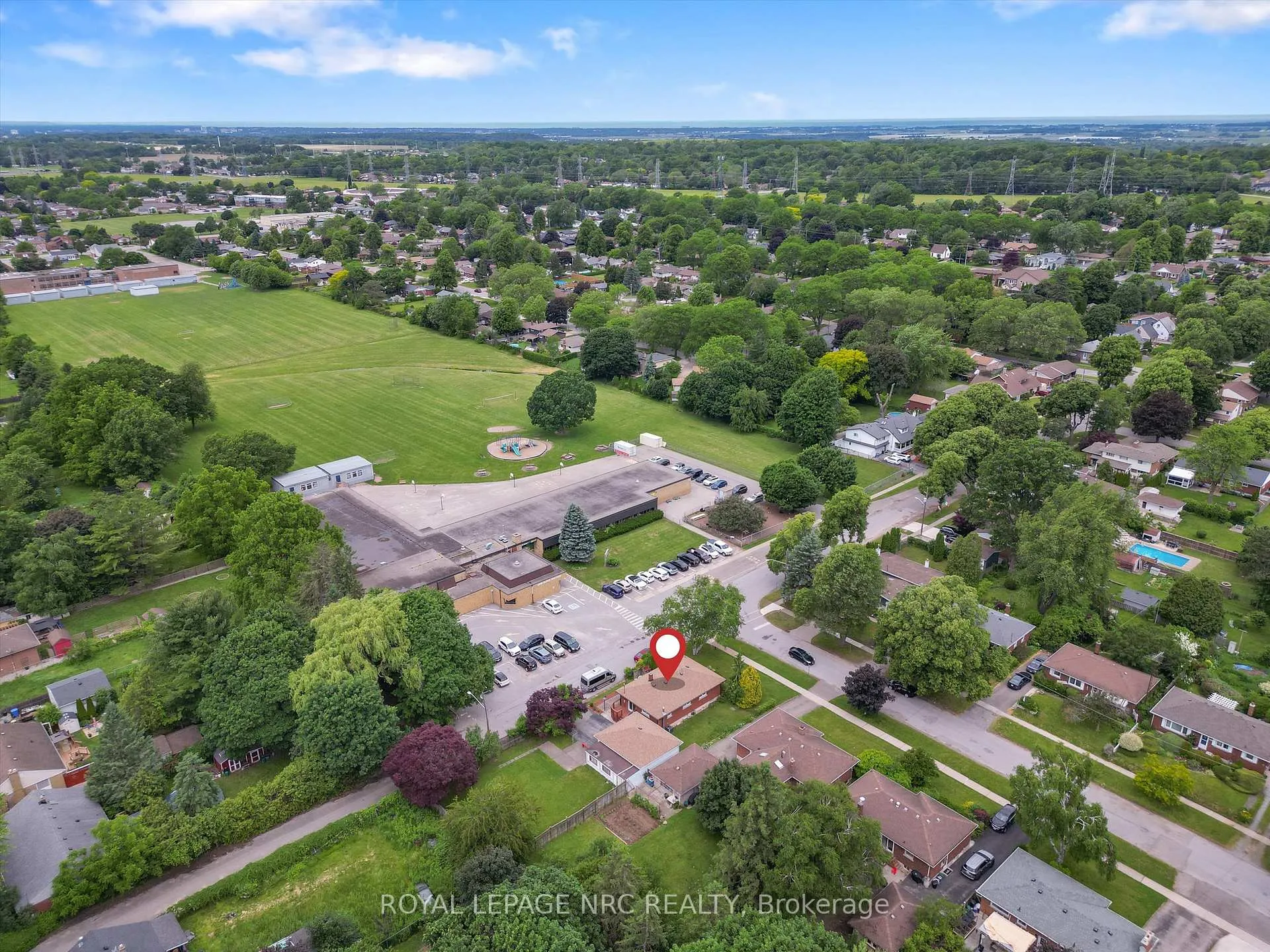 Photo 31 of 6502 Brock Street, Niagara Falls, Stamford — HOMEH