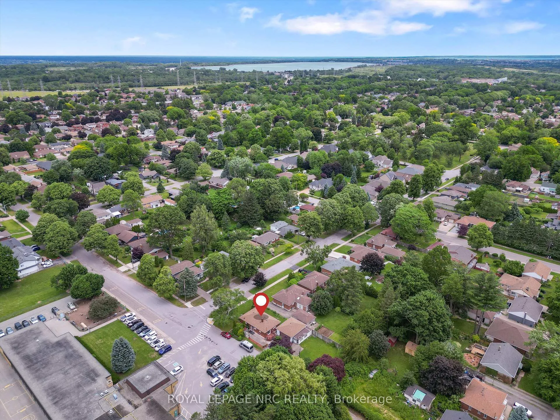 Photo 32 of 6502 Brock Street, Niagara Falls, Stamford — HOMEH