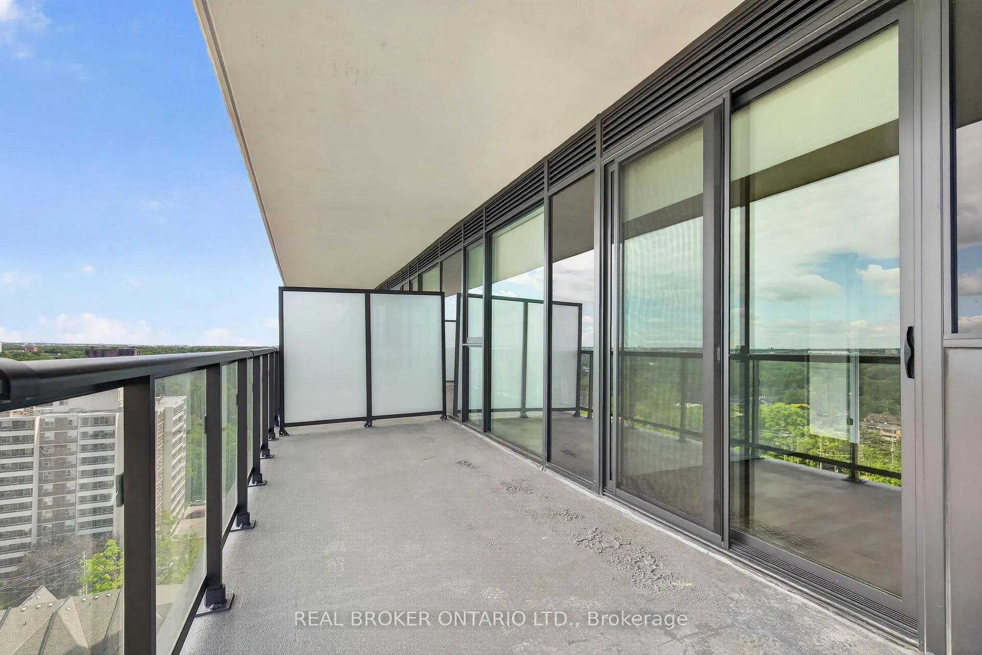 Photo 16 of Unit 1411, 2075 Lakeshore Road, Burlington, Brant — HOMEH