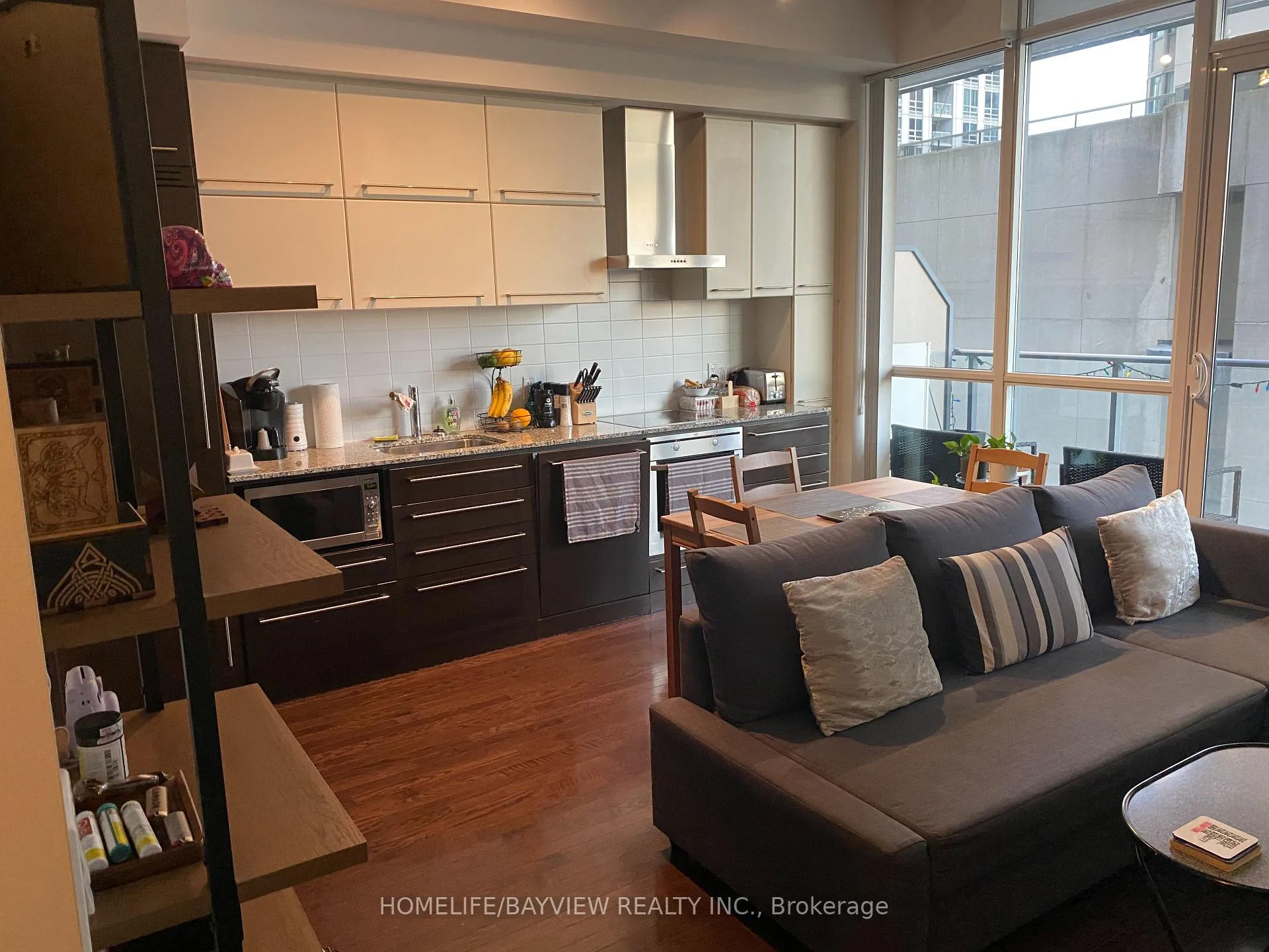 Photo 3 of Unit 1709, 770 Bay Street, Toronto, Bay Street Corridor — HOMEH