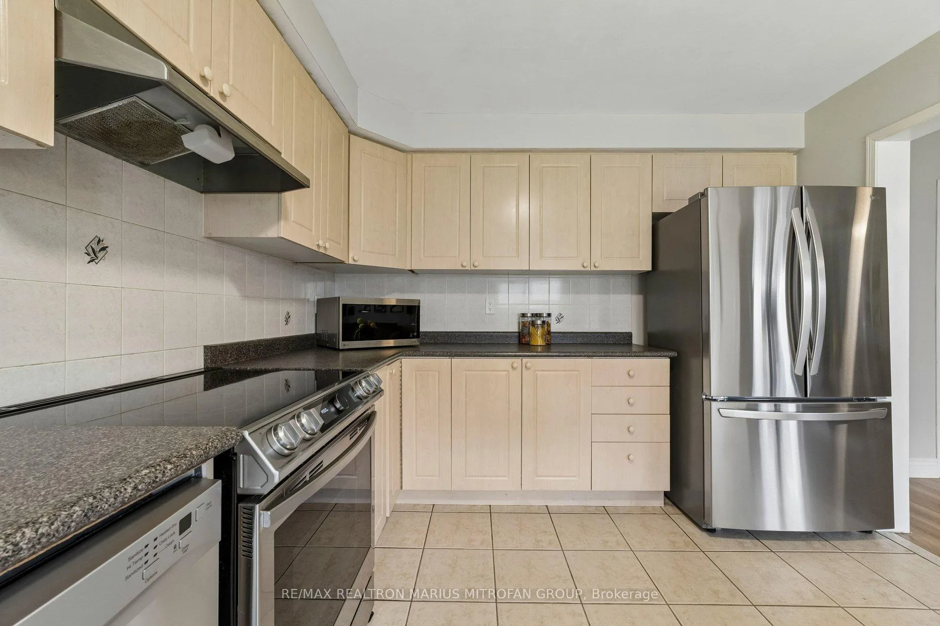 Photo 15 of 1962 Secretariat Place, Oshawa, Windfields — HOMEH