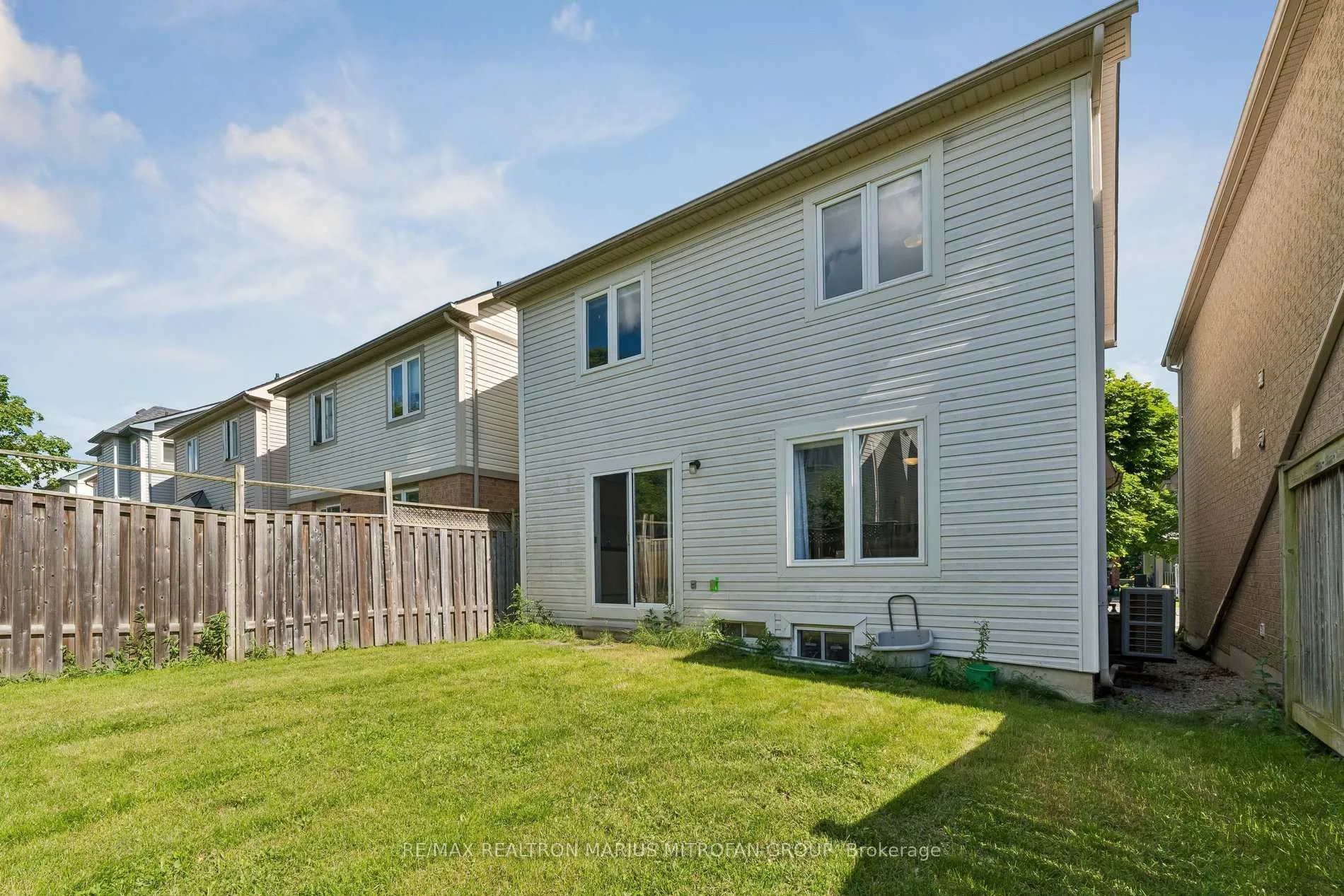 Photo 41 of 1962 Secretariat Place, Oshawa, Windfields — HOMEH