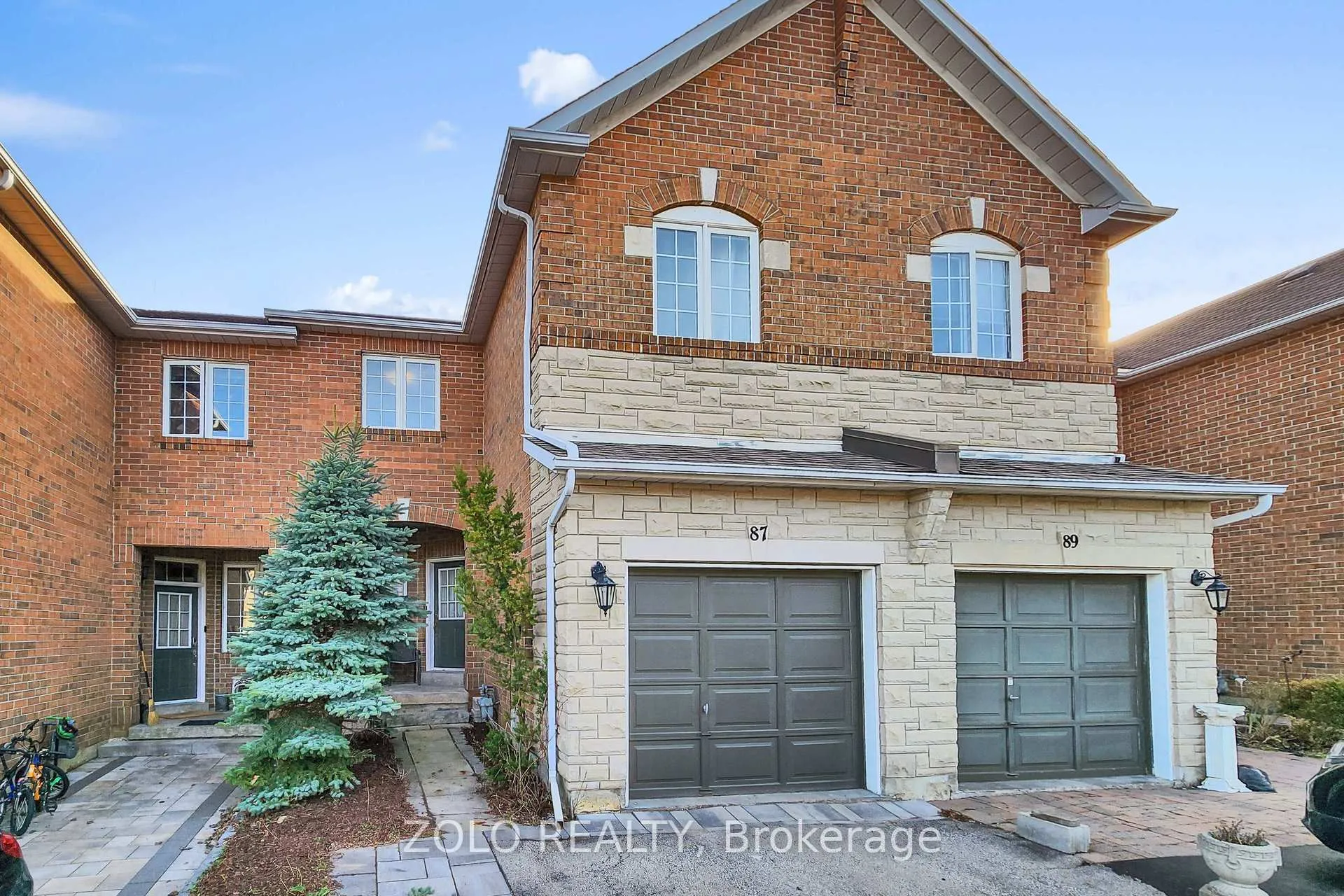 Photo 3 of 87 Nottingham Drive, Richmond Hill, Westbrook — HOMEH