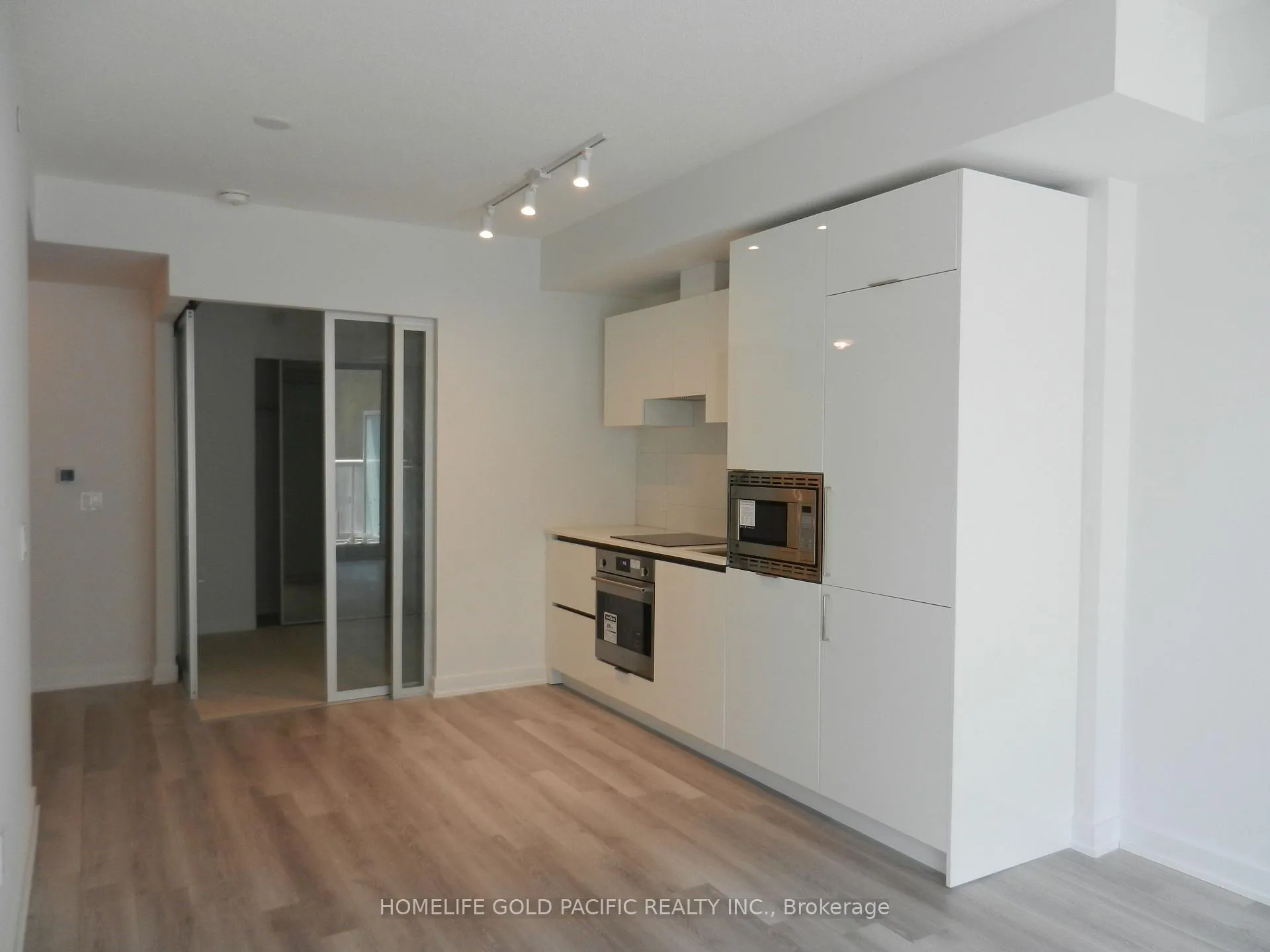 Photo 7 of Unit #1333, 230 Simcoe Street, Toronto, Kensington-Chinatown — HOMEH