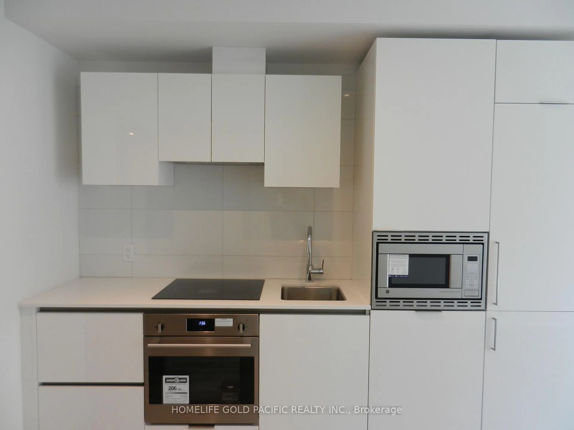 Photo 8 of Unit #1333, 230 Simcoe Street, Toronto, Kensington-Chinatown — HOMEH
