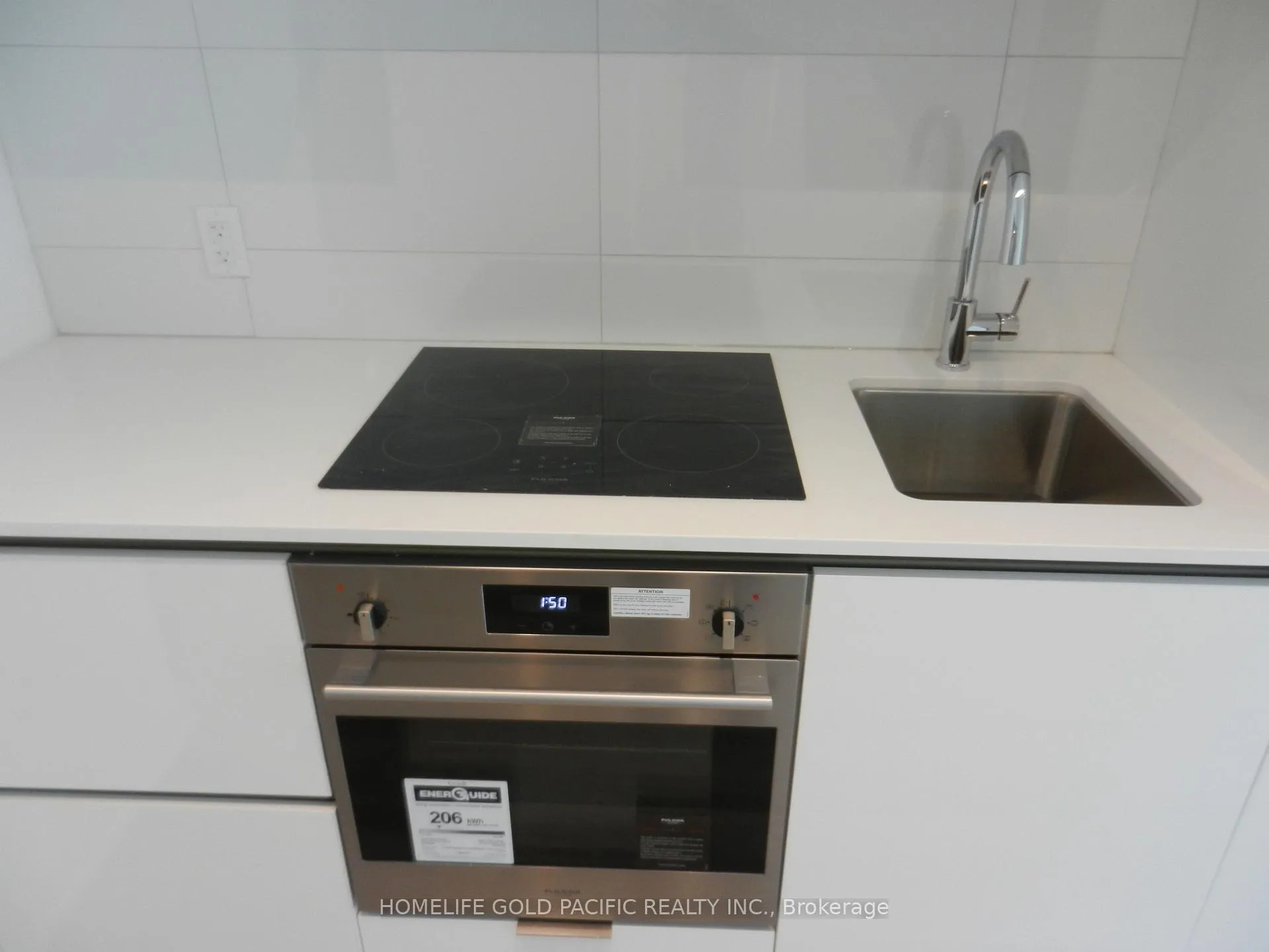 Photo 9 of Unit #1333, 230 Simcoe Street, Toronto, Kensington-Chinatown — HOMEH