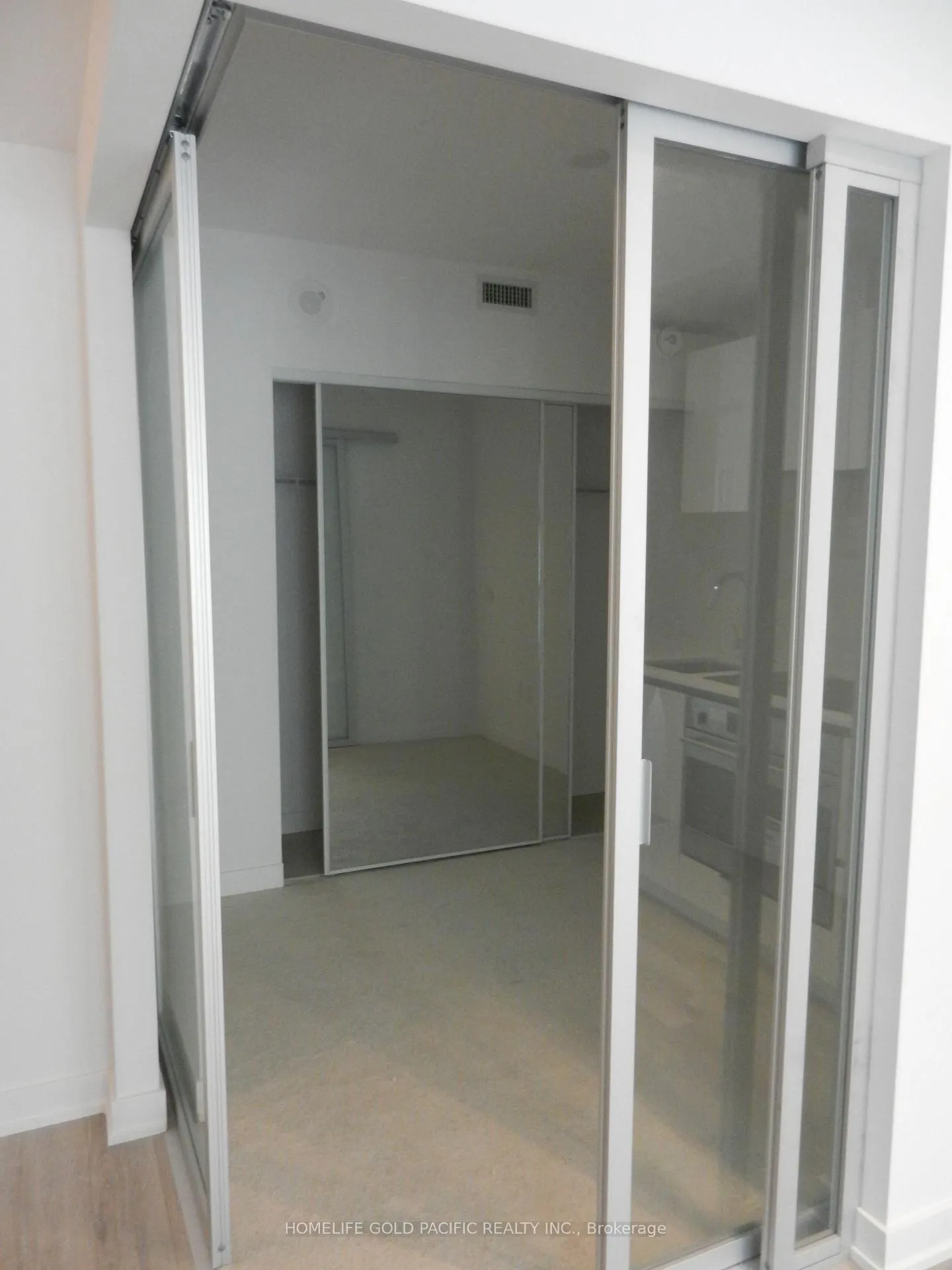 Photo 13 of Unit #1333, 230 Simcoe Street, Toronto, Kensington-Chinatown — HOMEH