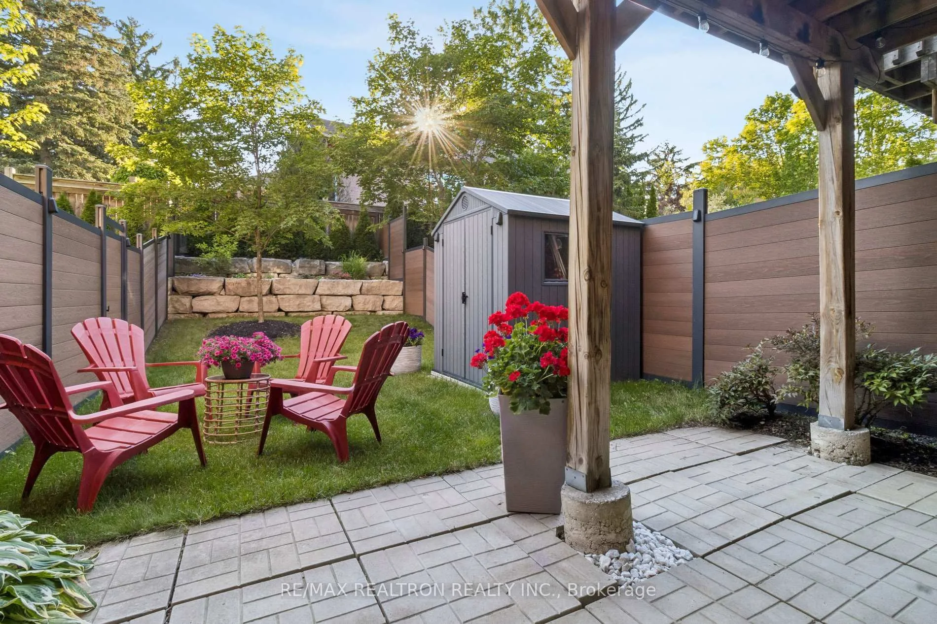 Photo 2 of 216 Appleton Court, Newmarket, Central Newmarket — HOMEH
