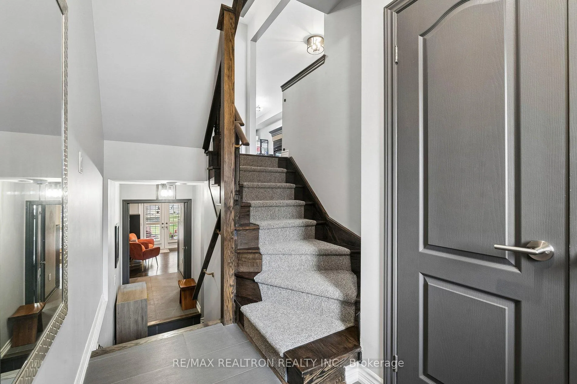 Photo 6 of 216 Appleton Court, Newmarket, Central Newmarket — HOMEH