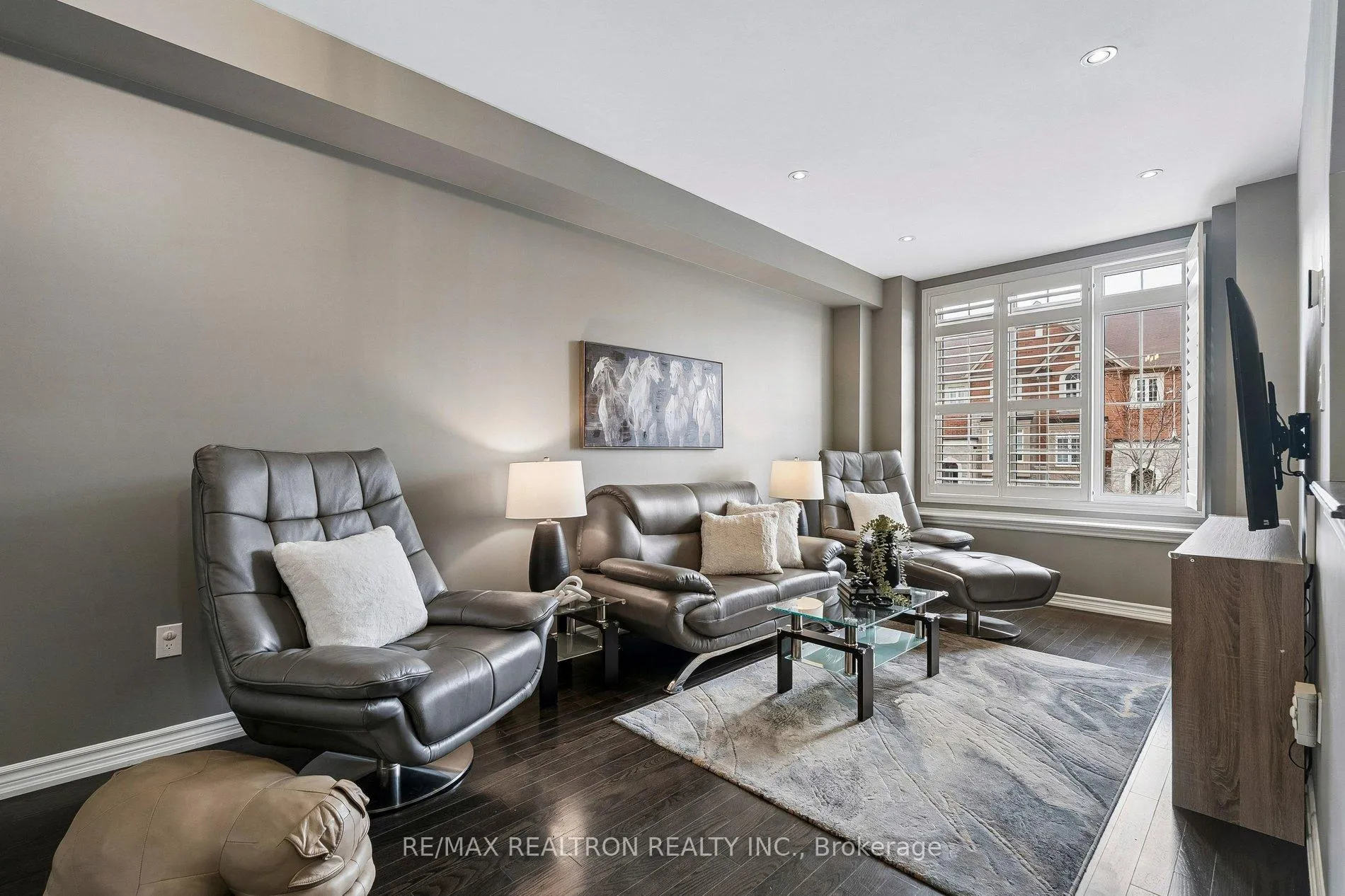Photo 7 of 216 Appleton Court, Newmarket, Central Newmarket — HOMEH
