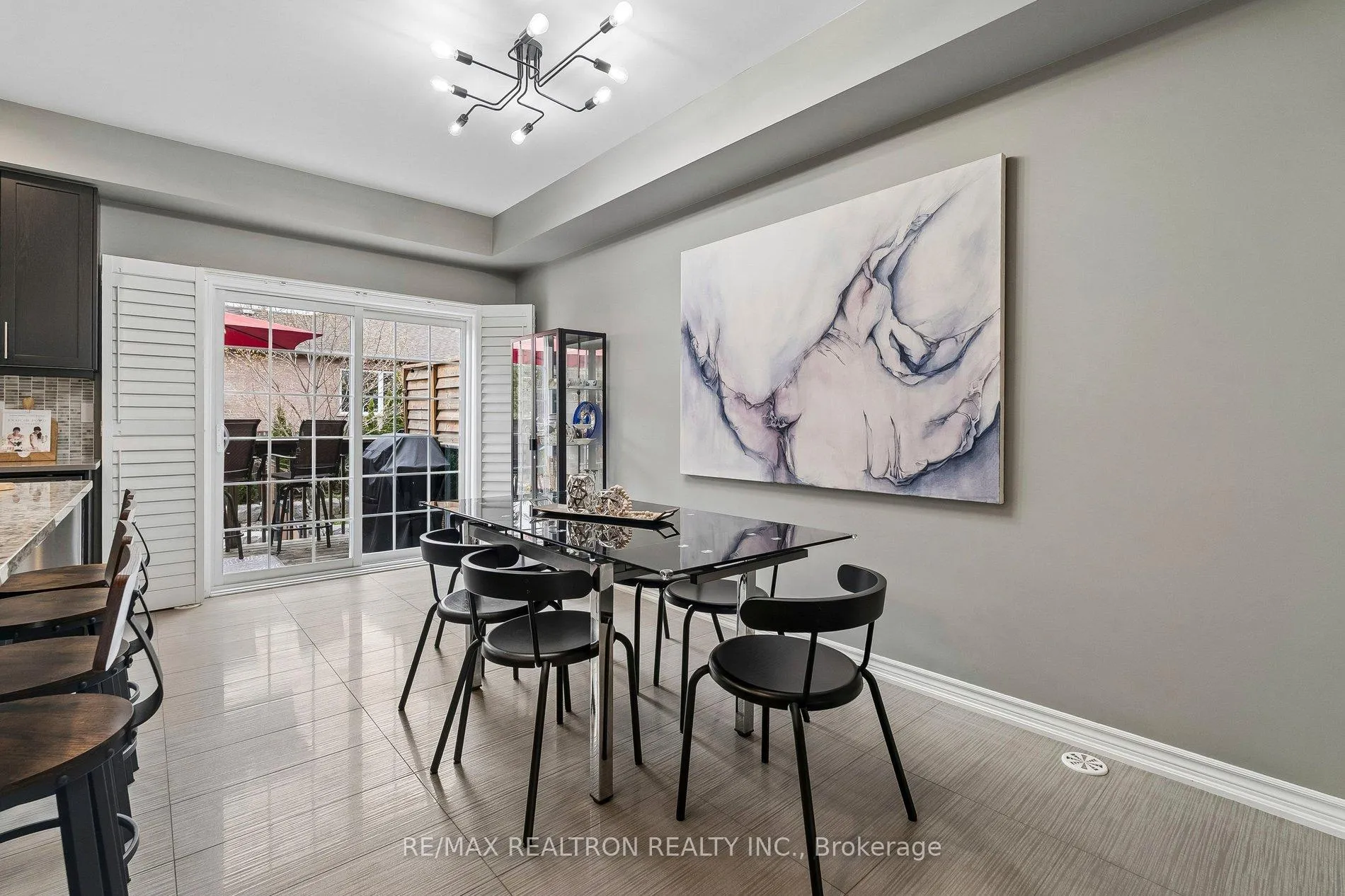 Photo 16 of 216 Appleton Court, Newmarket, Central Newmarket — HOMEH
