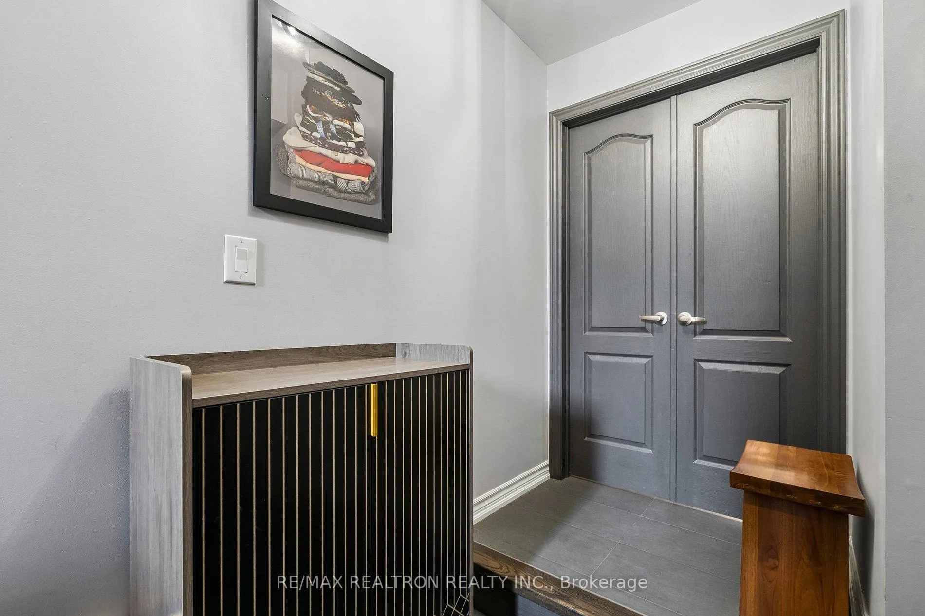 Photo 35 of 216 Appleton Court, Newmarket, Central Newmarket — HOMEH