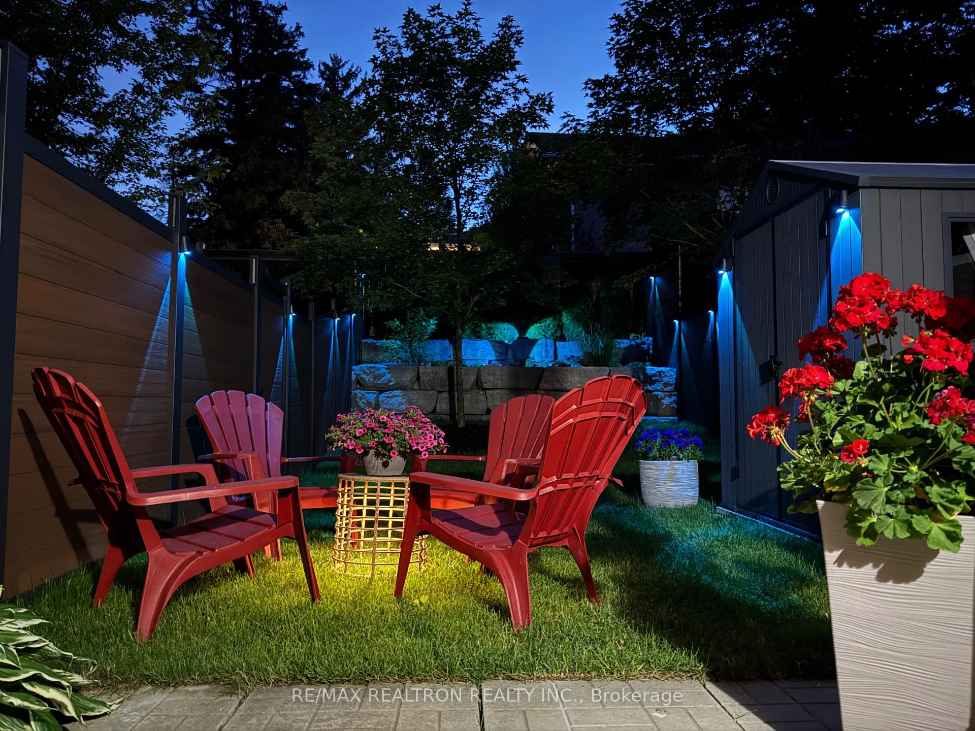 Photo 42 of 216 Appleton Court, Newmarket, Central Newmarket — HOMEH