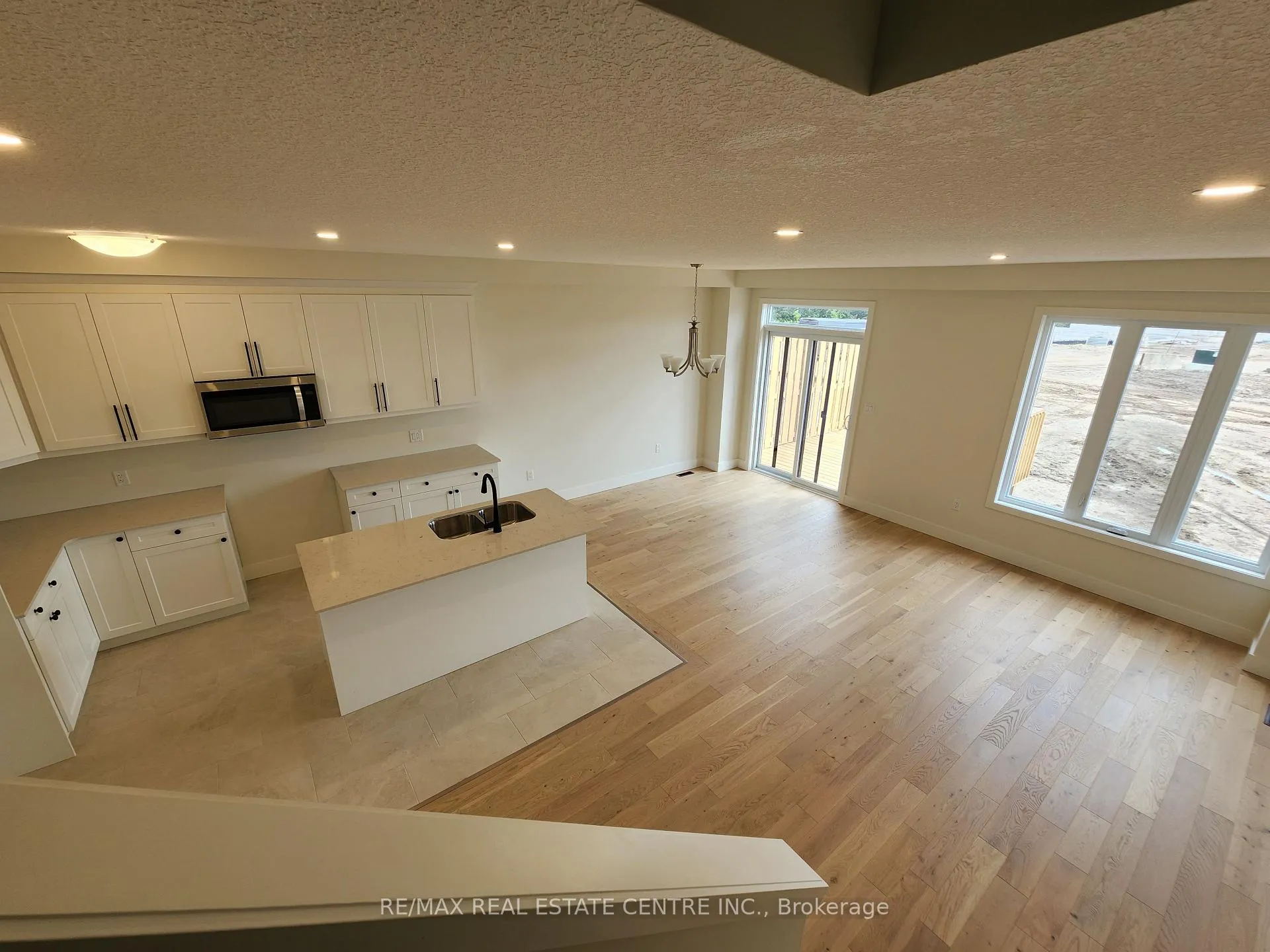Photo 9 of Unit 151, 1960 Evans Boulevard, London, South U — HOMEH
