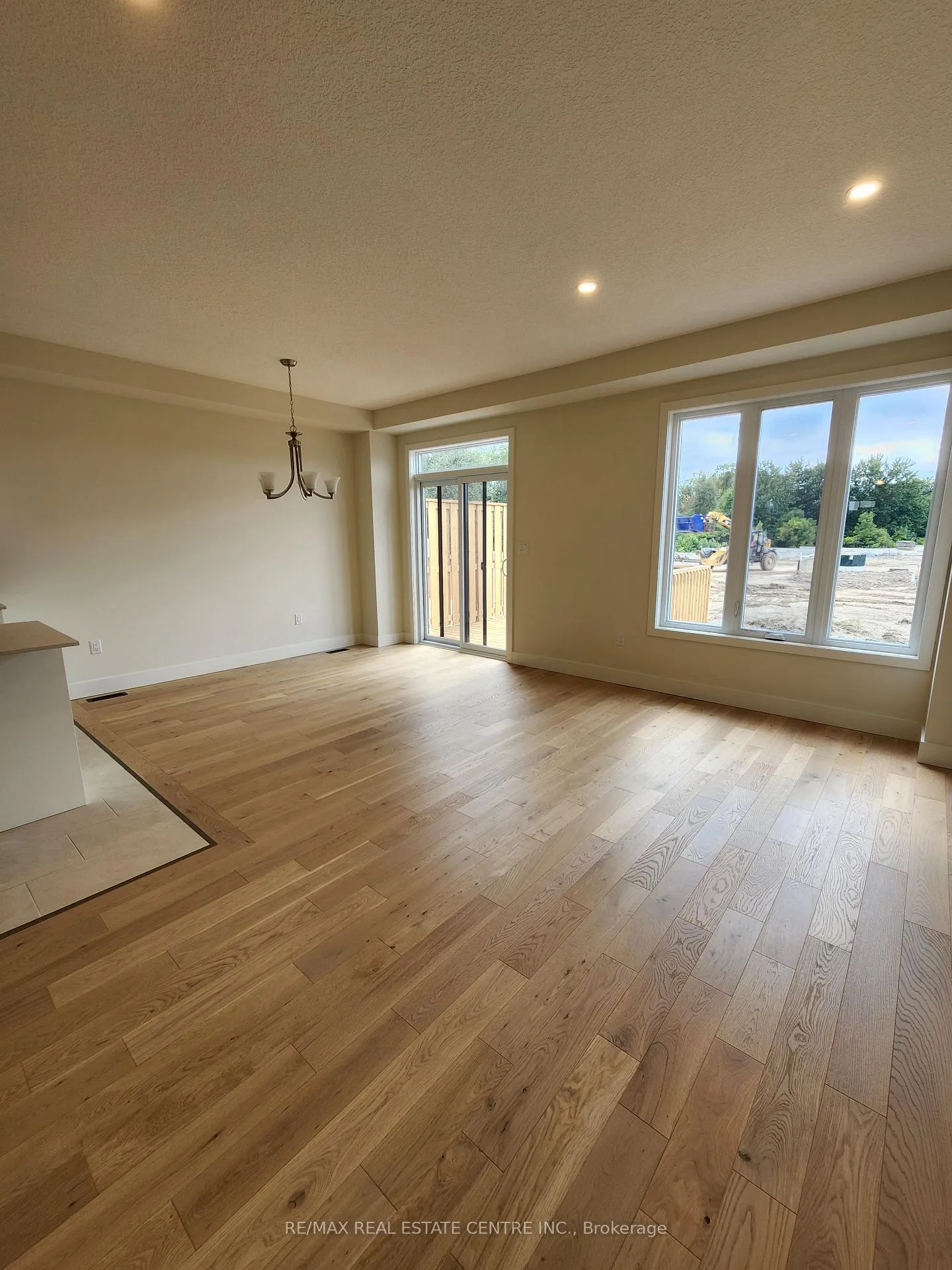 Photo 11 of Unit 151, 1960 Evans Boulevard, London, South U — HOMEH