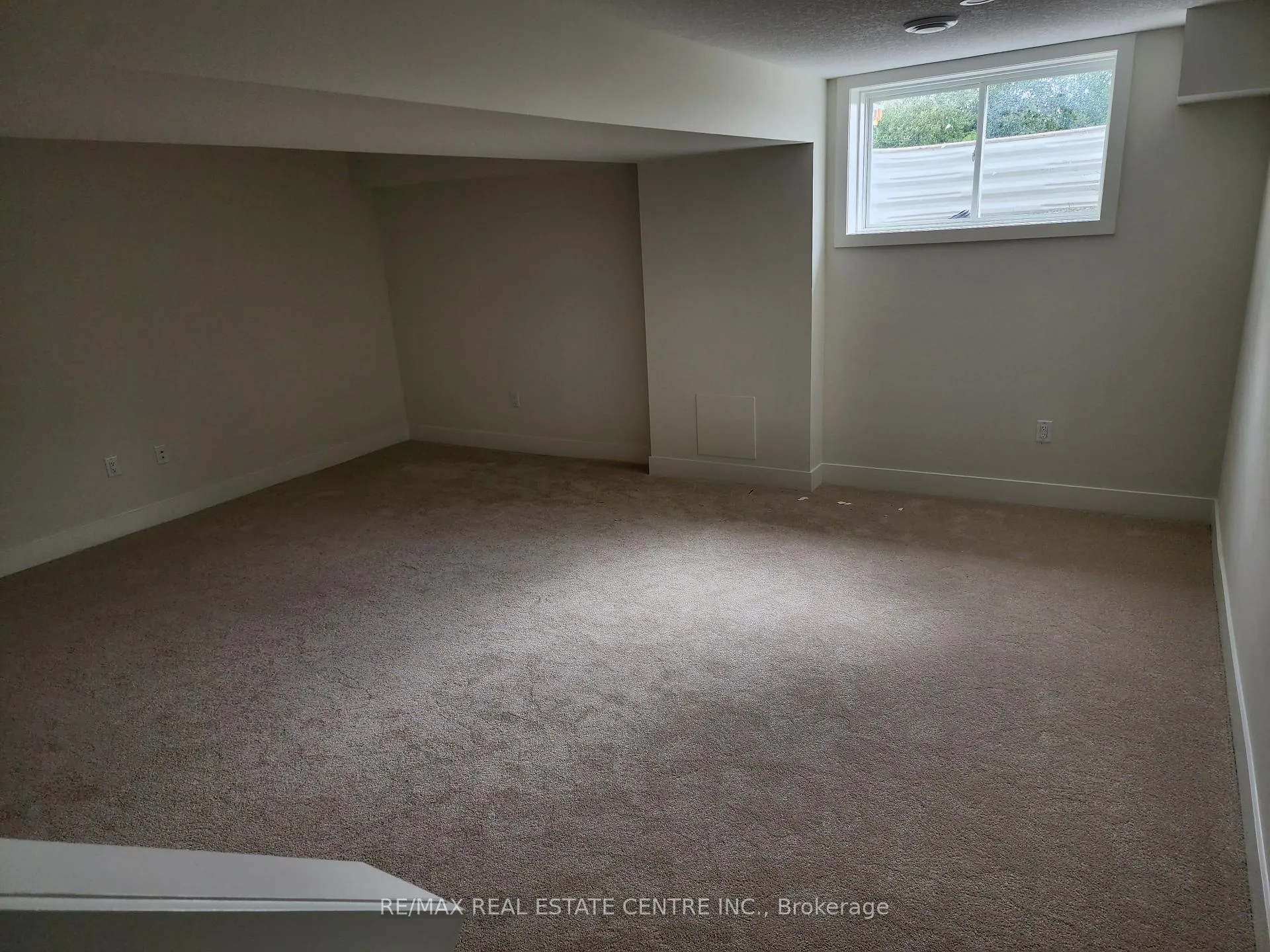 Photo 18 of Unit 151, 1960 Evans Boulevard, London, South U — HOMEH