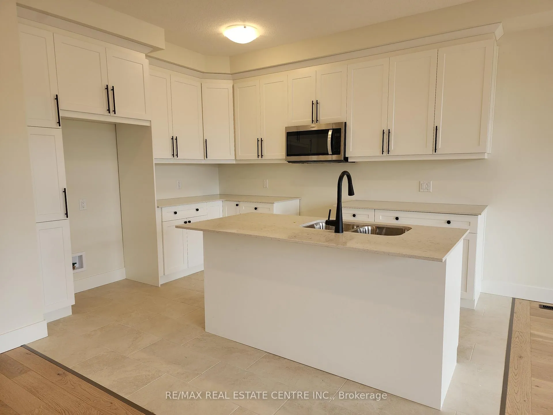 Photo 21 of Unit 151, 1960 Evans Boulevard, London, South U — HOMEH