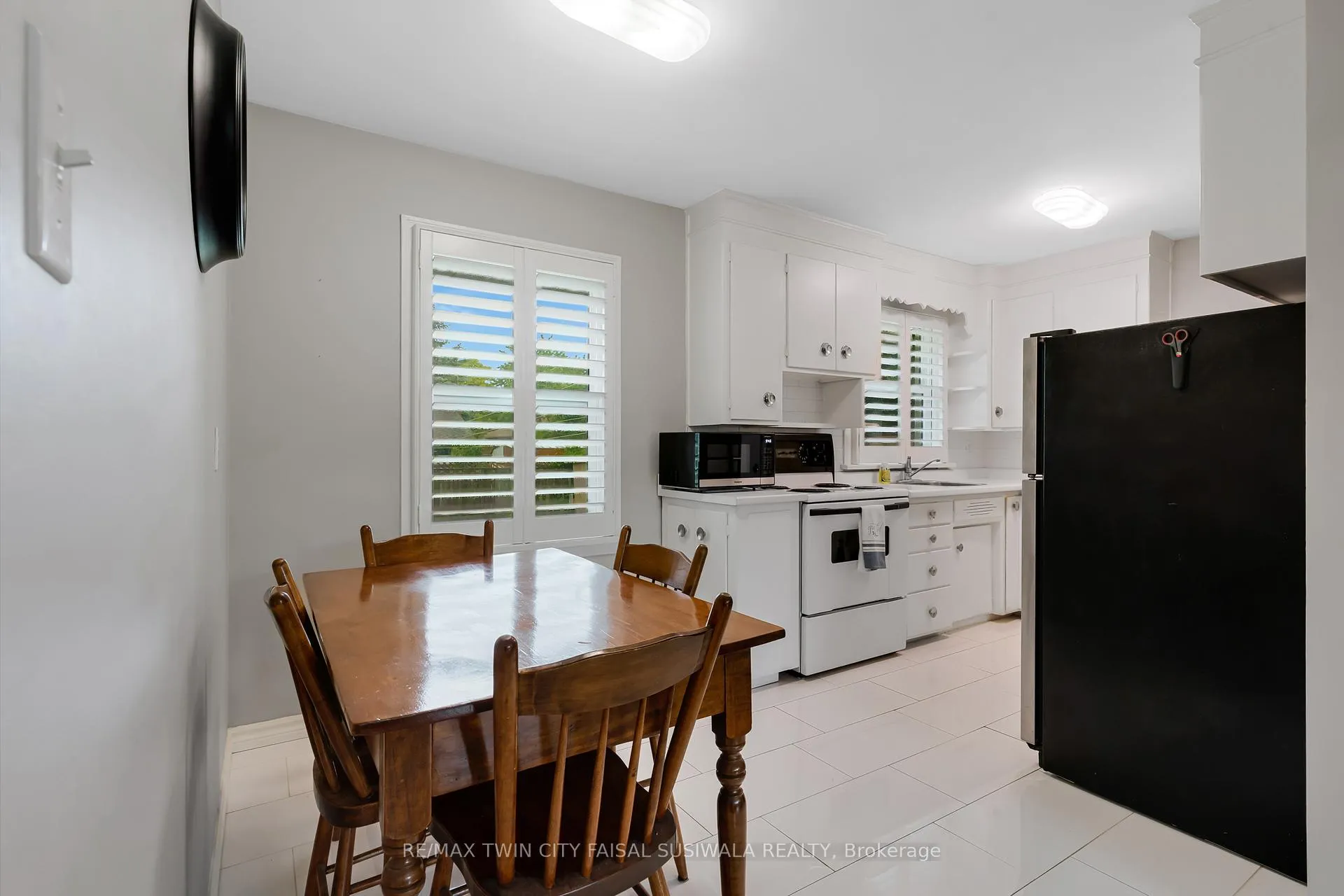 Photo 8 of 1410 Eleanor Avenue, Cambridge, Lang's Farm — HOMEH