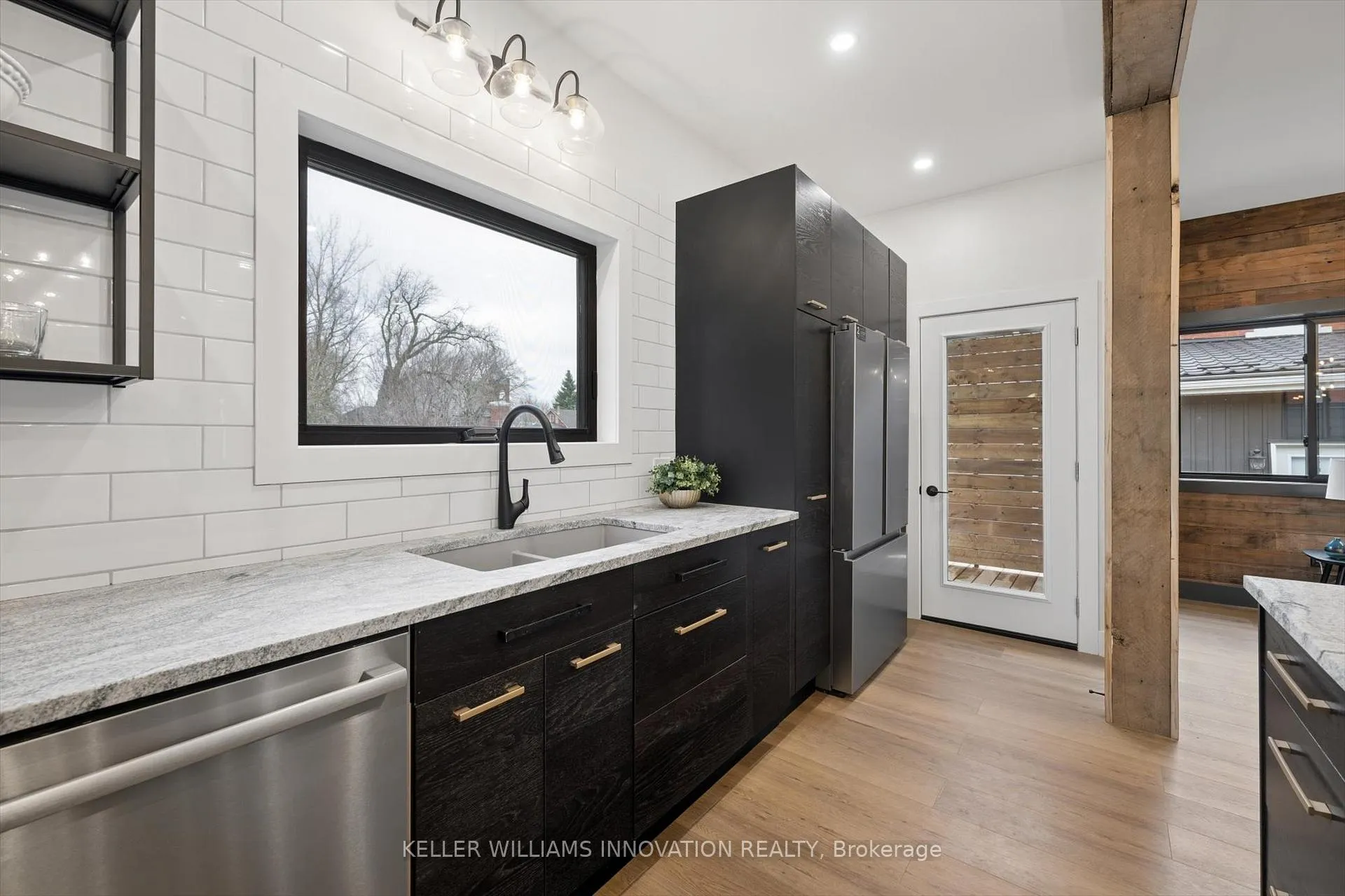 Photo 10 of 215 Winstanley Street, West Perth, Monkton — HOMEH